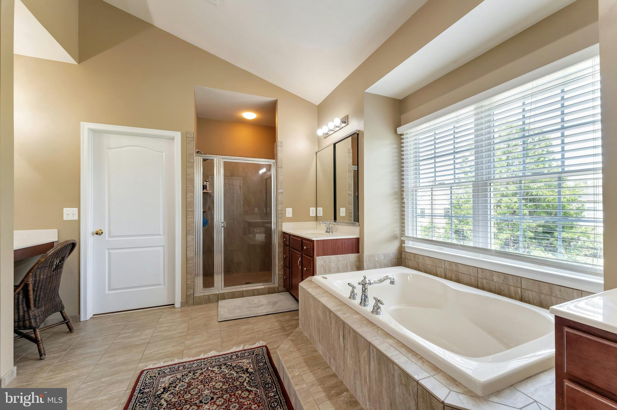 BELMONT COUNTRY CLUB - Residential