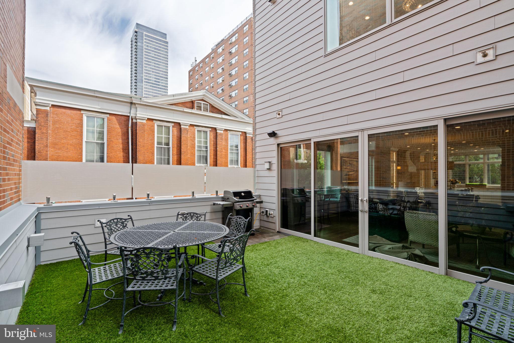 RITTENHOUSE SQUARE - Residential