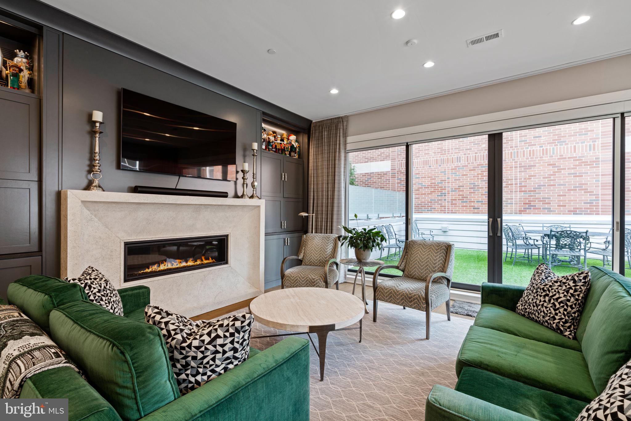 RITTENHOUSE SQUARE - Residential