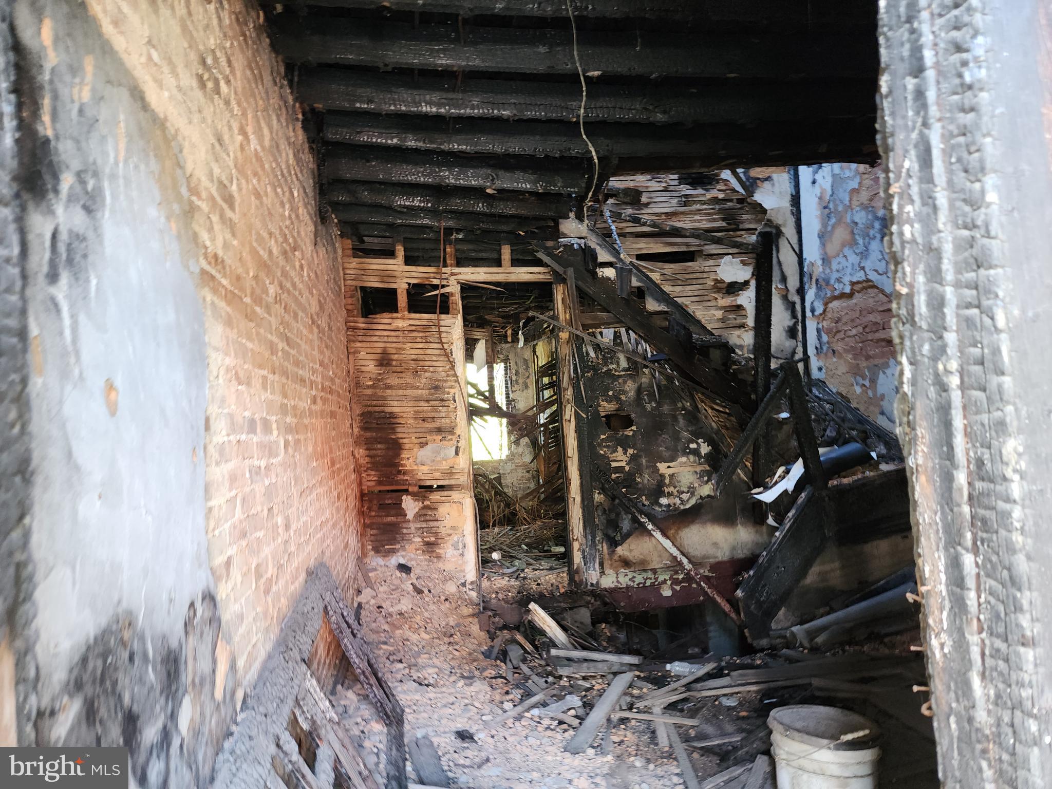 SANDTOWN-WINCHESTER - Residential