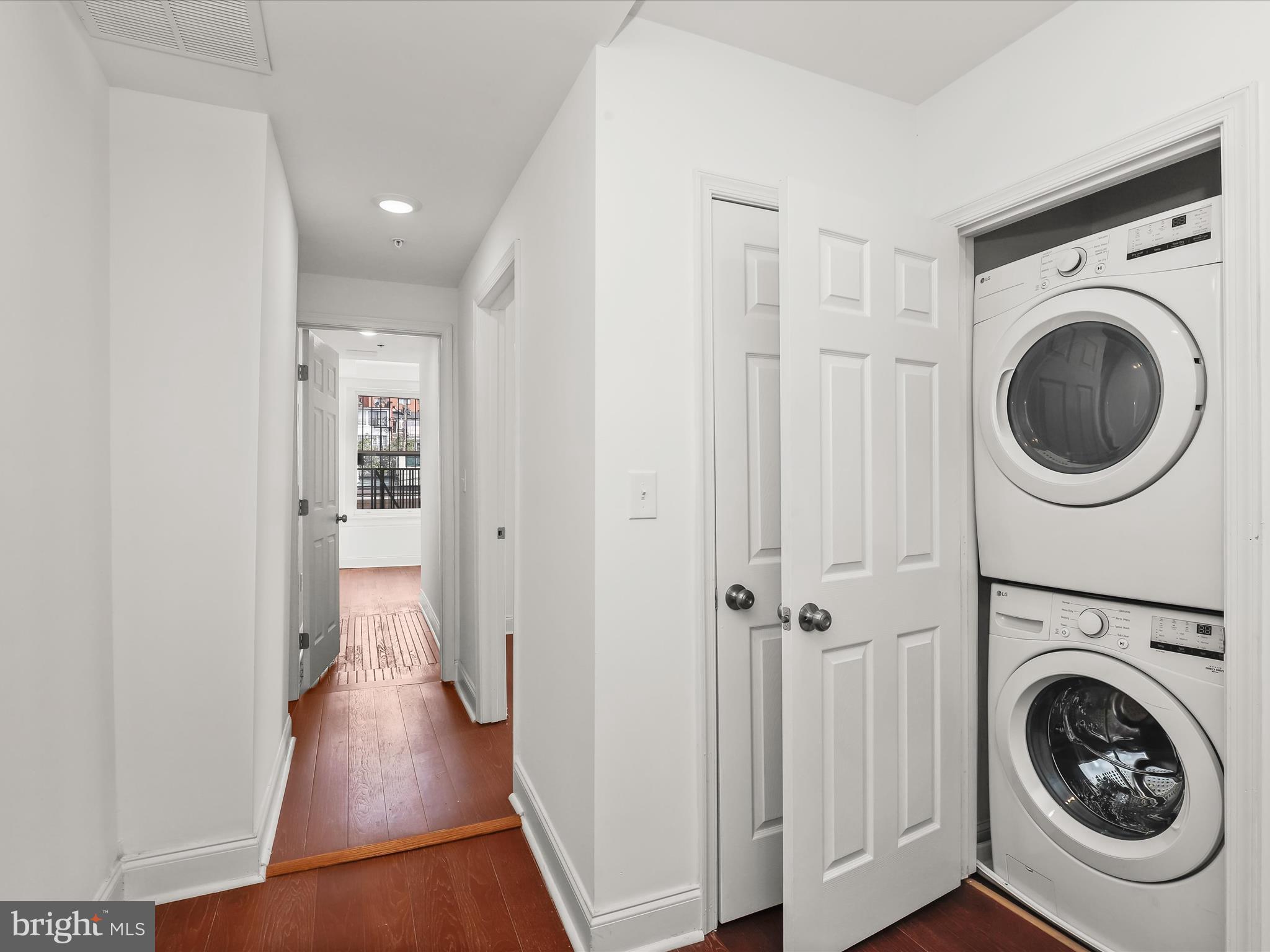 MOUNT VERNON PLACE HISTORIC DISTRICT - Commercial Sale