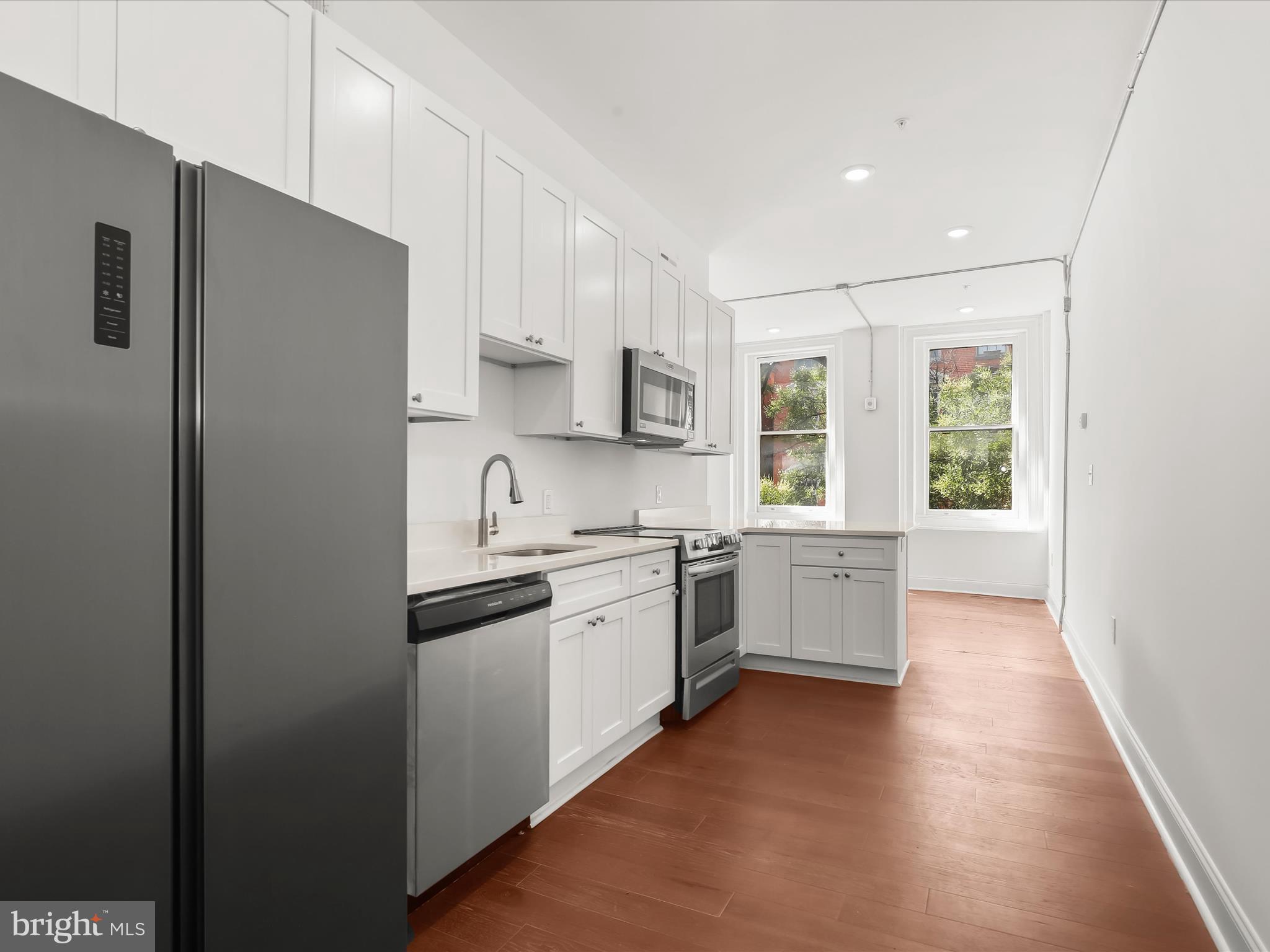 MOUNT VERNON PLACE HISTORIC DISTRICT - Commercial Sale