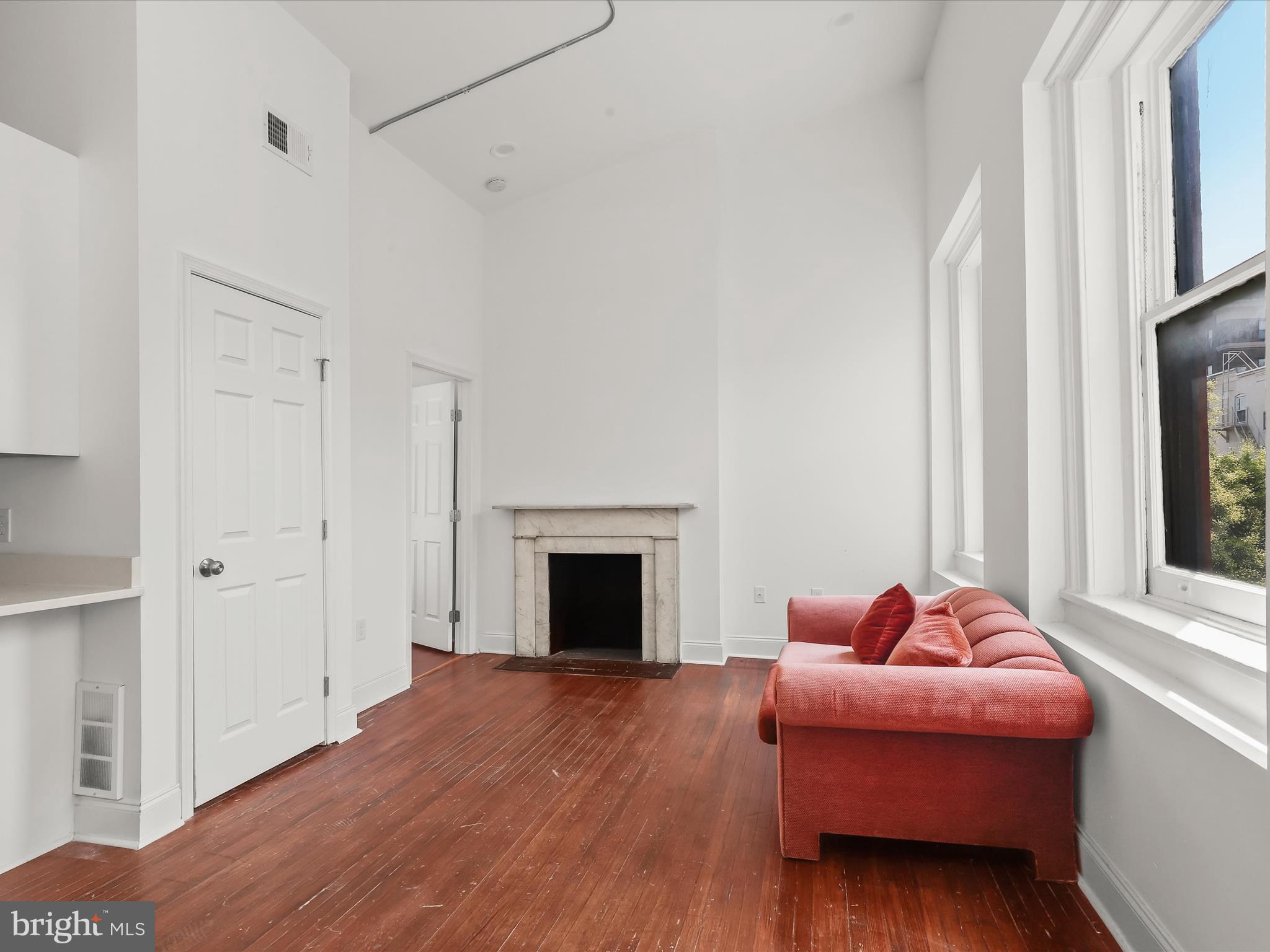 MOUNT VERNON PLACE HISTORIC DISTRICT - Commercial Sale