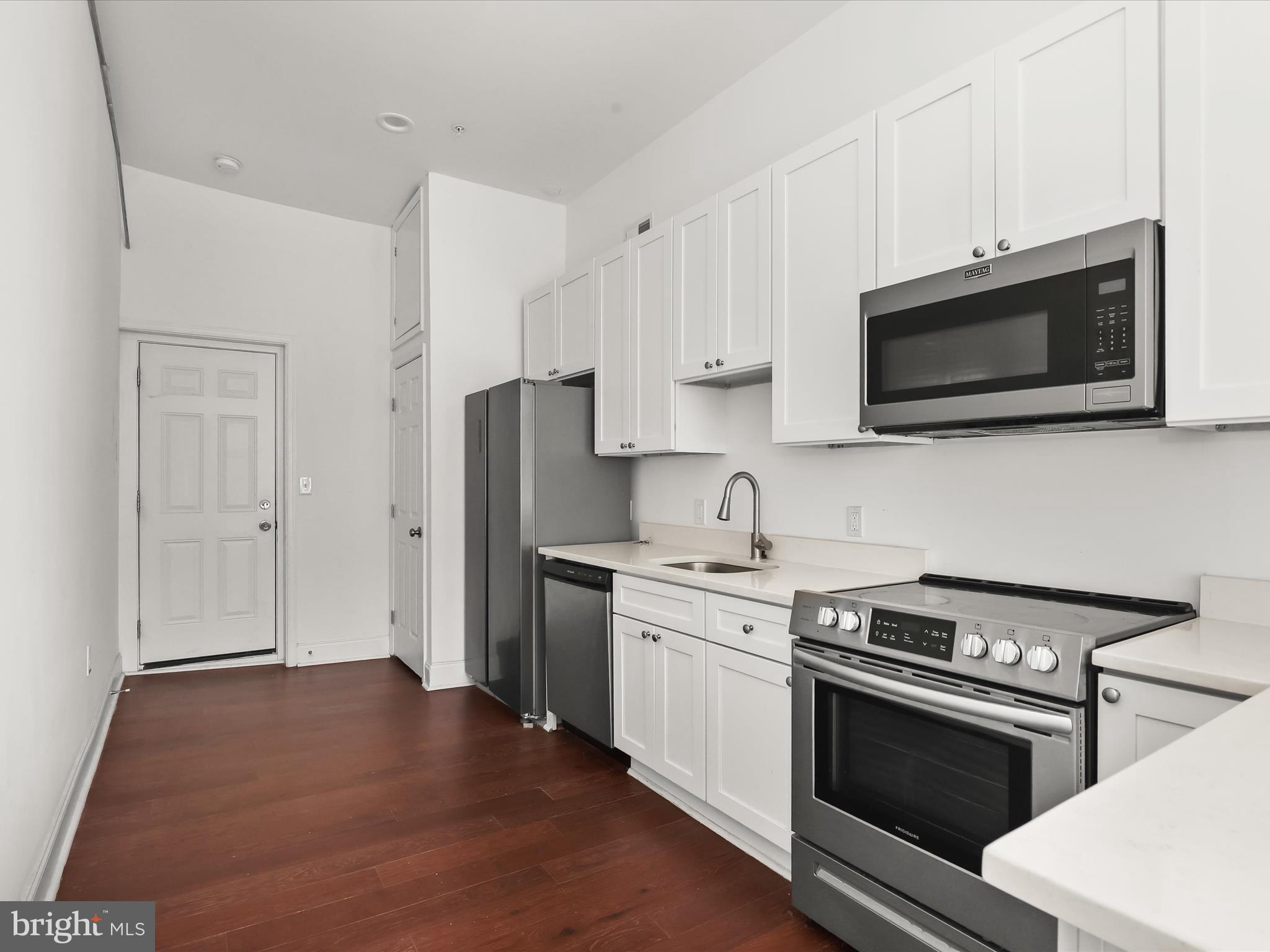 MOUNT VERNON PLACE HISTORIC DISTRICT - Commercial Sale