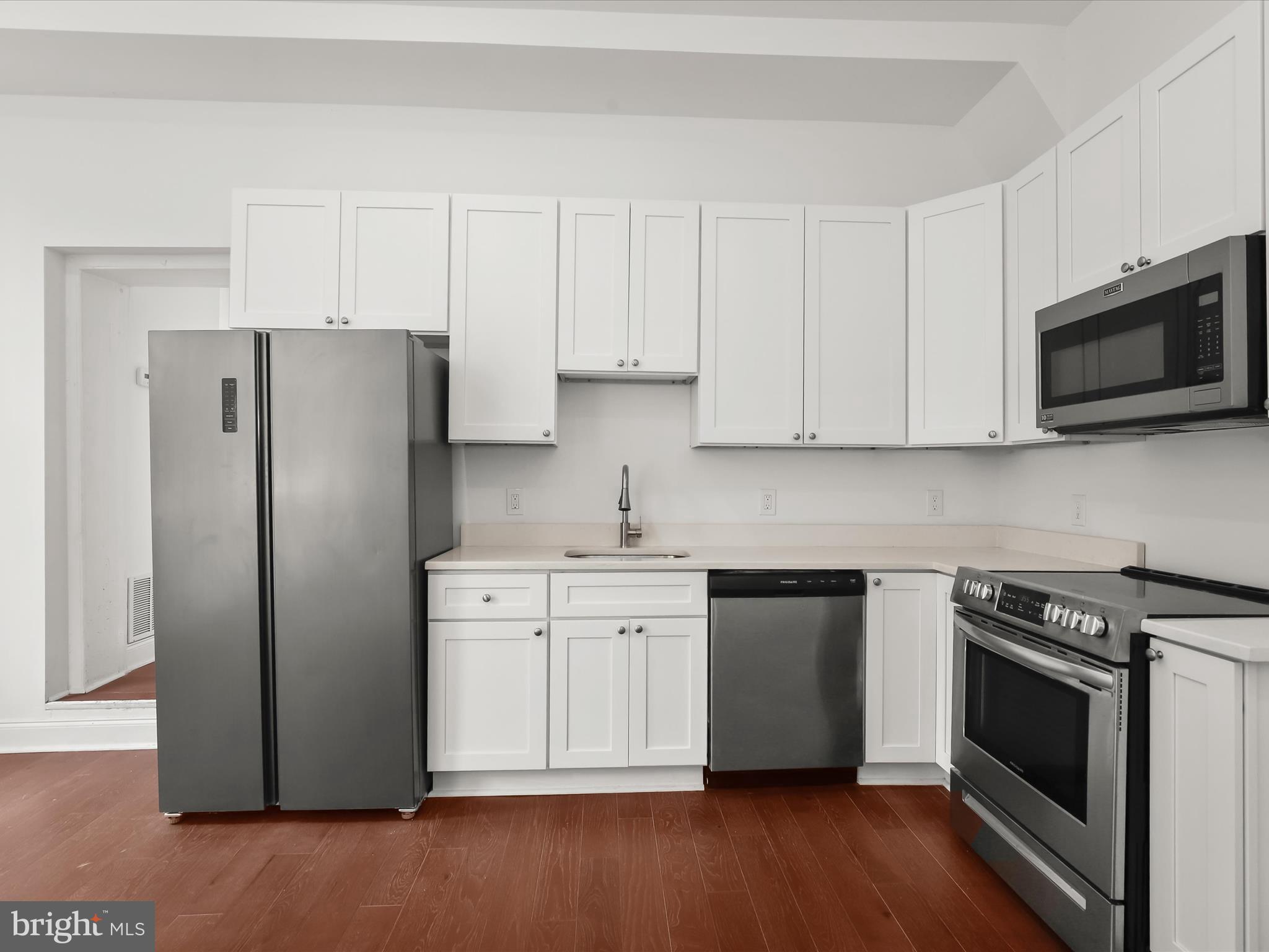 MOUNT VERNON PLACE HISTORIC DISTRICT - Commercial Sale