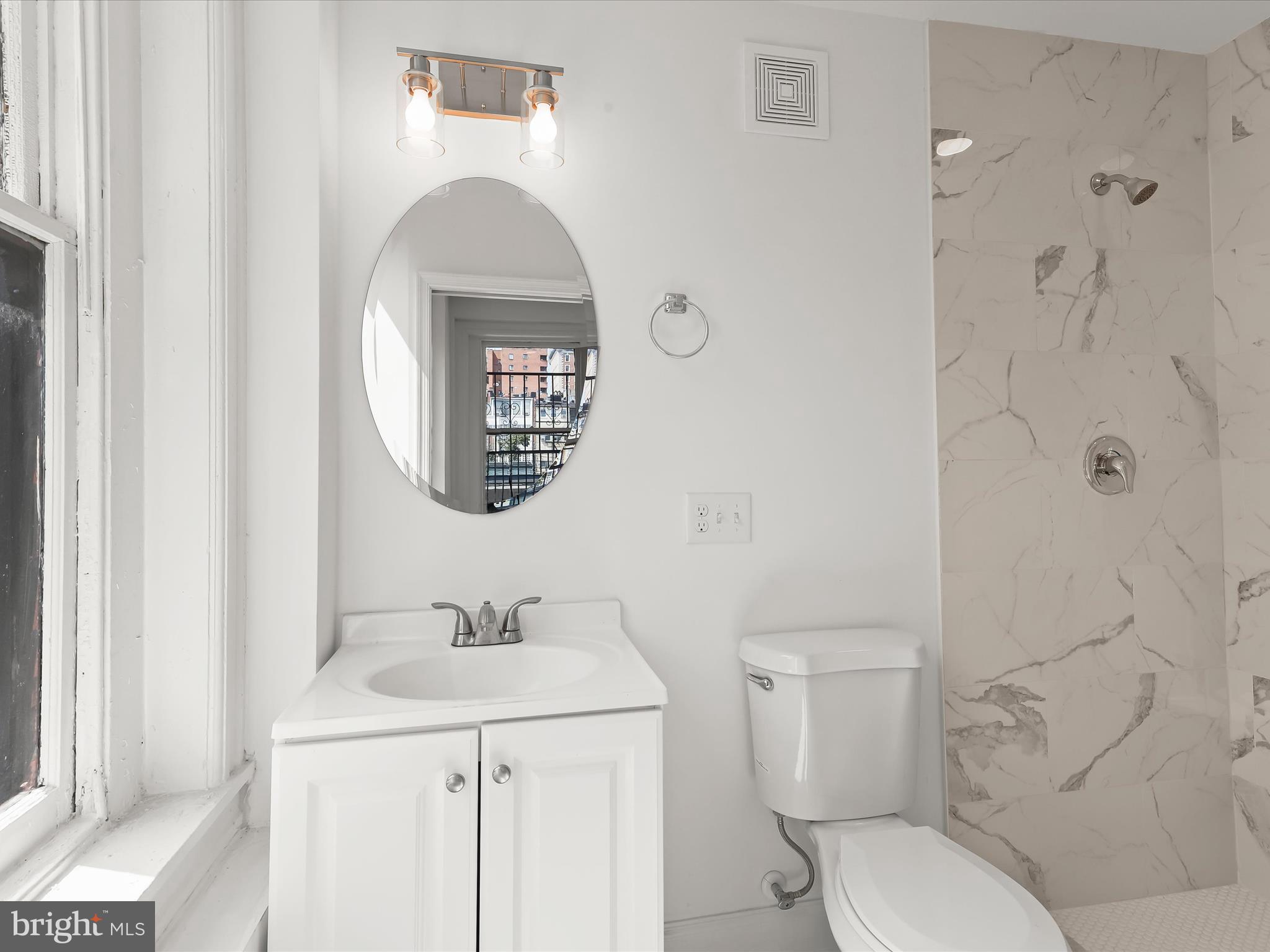 MOUNT VERNON PLACE HISTORIC DISTRICT - Commercial Sale