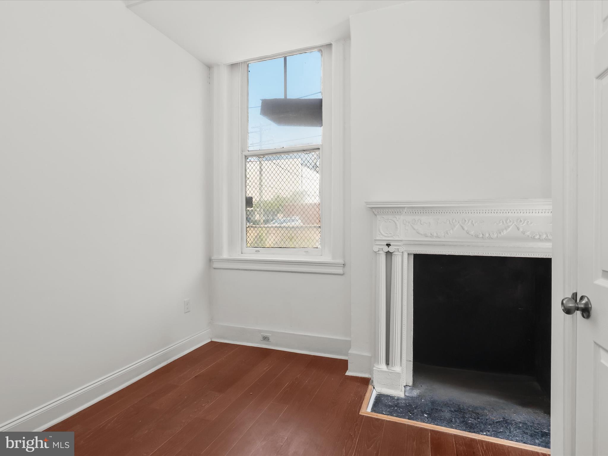 MOUNT VERNON PLACE HISTORIC DISTRICT - Commercial Sale