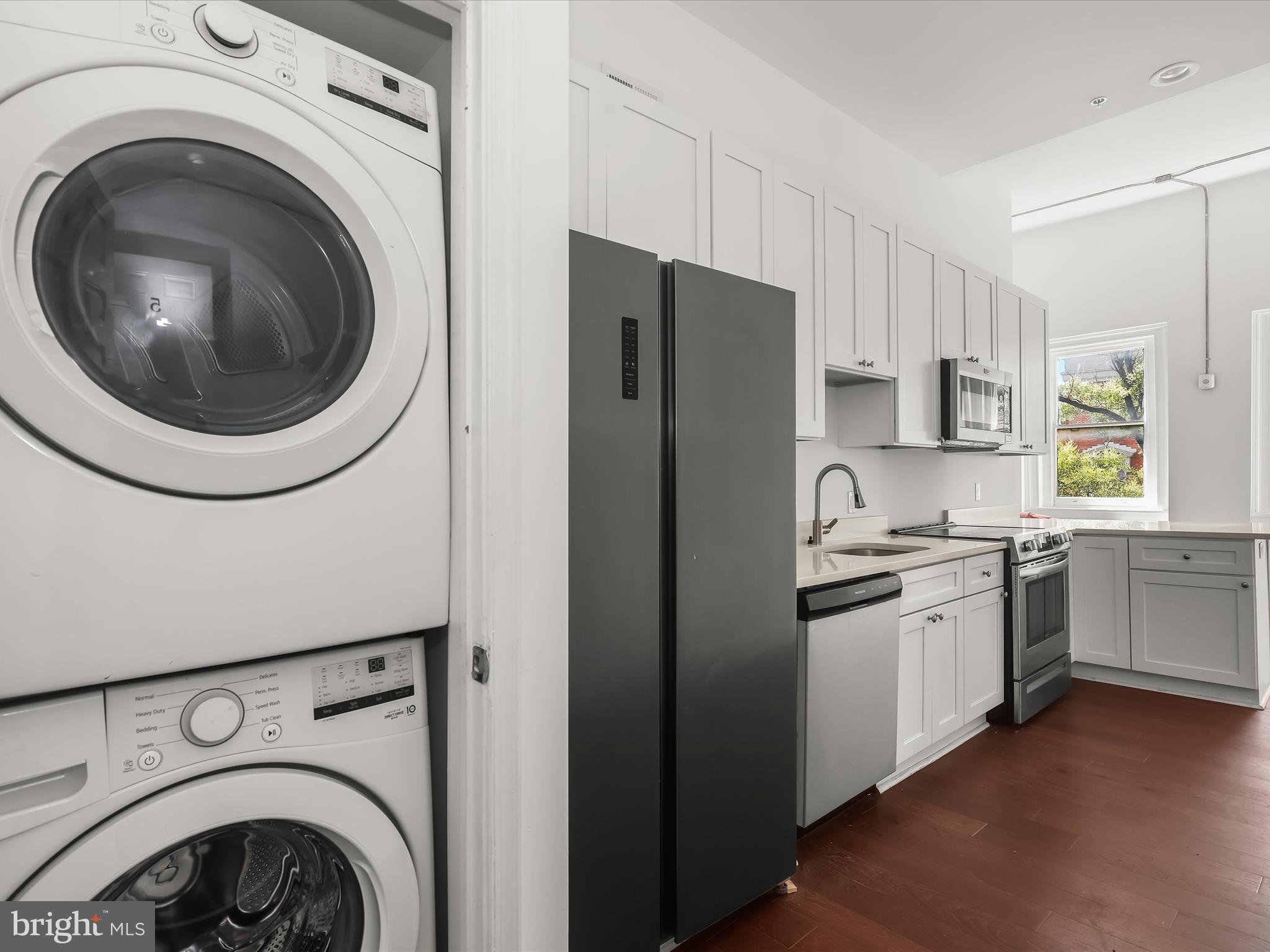 MOUNT VERNON PLACE HISTORIC DISTRICT - Commercial Sale