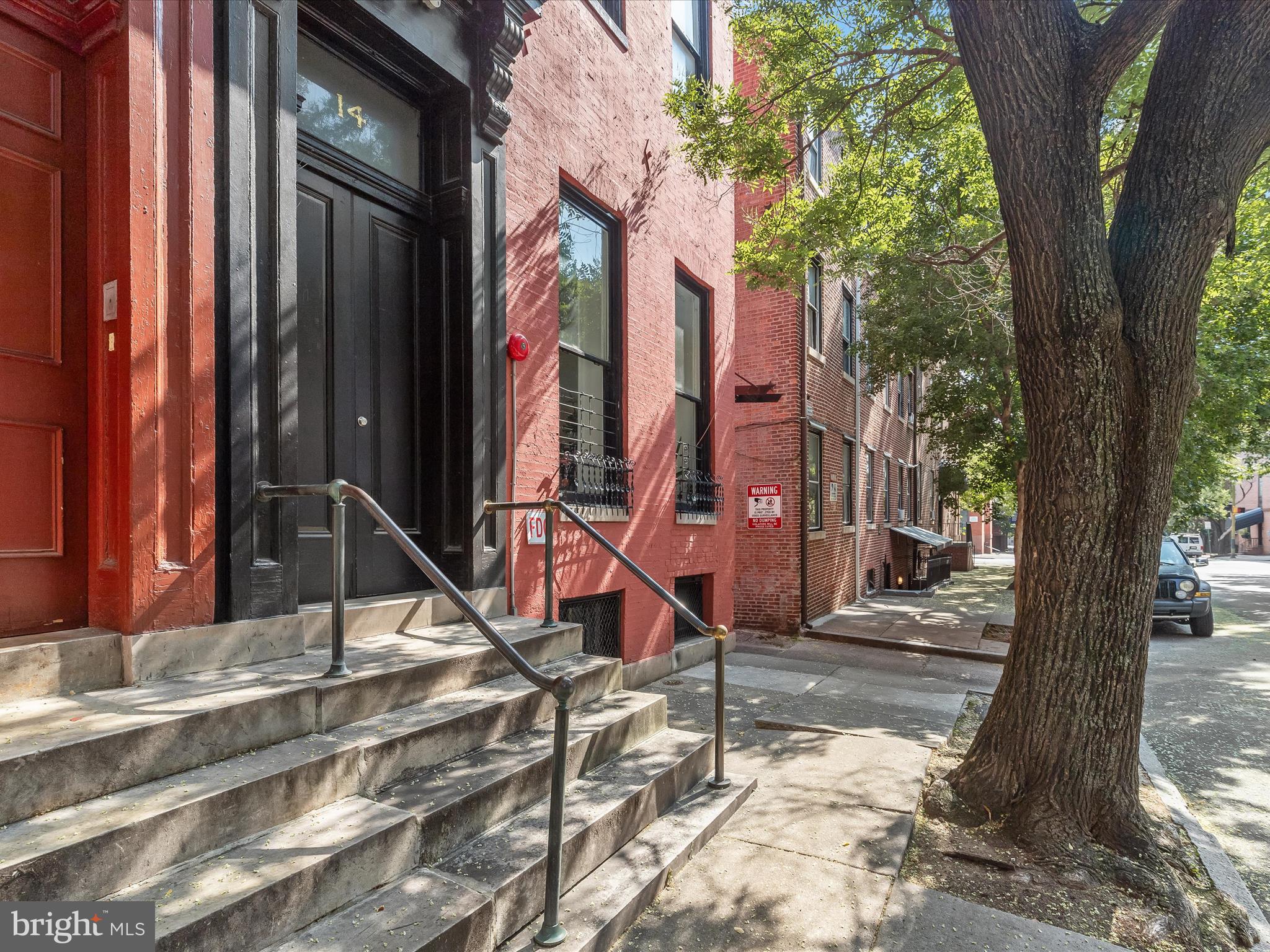 14 E READ STREET