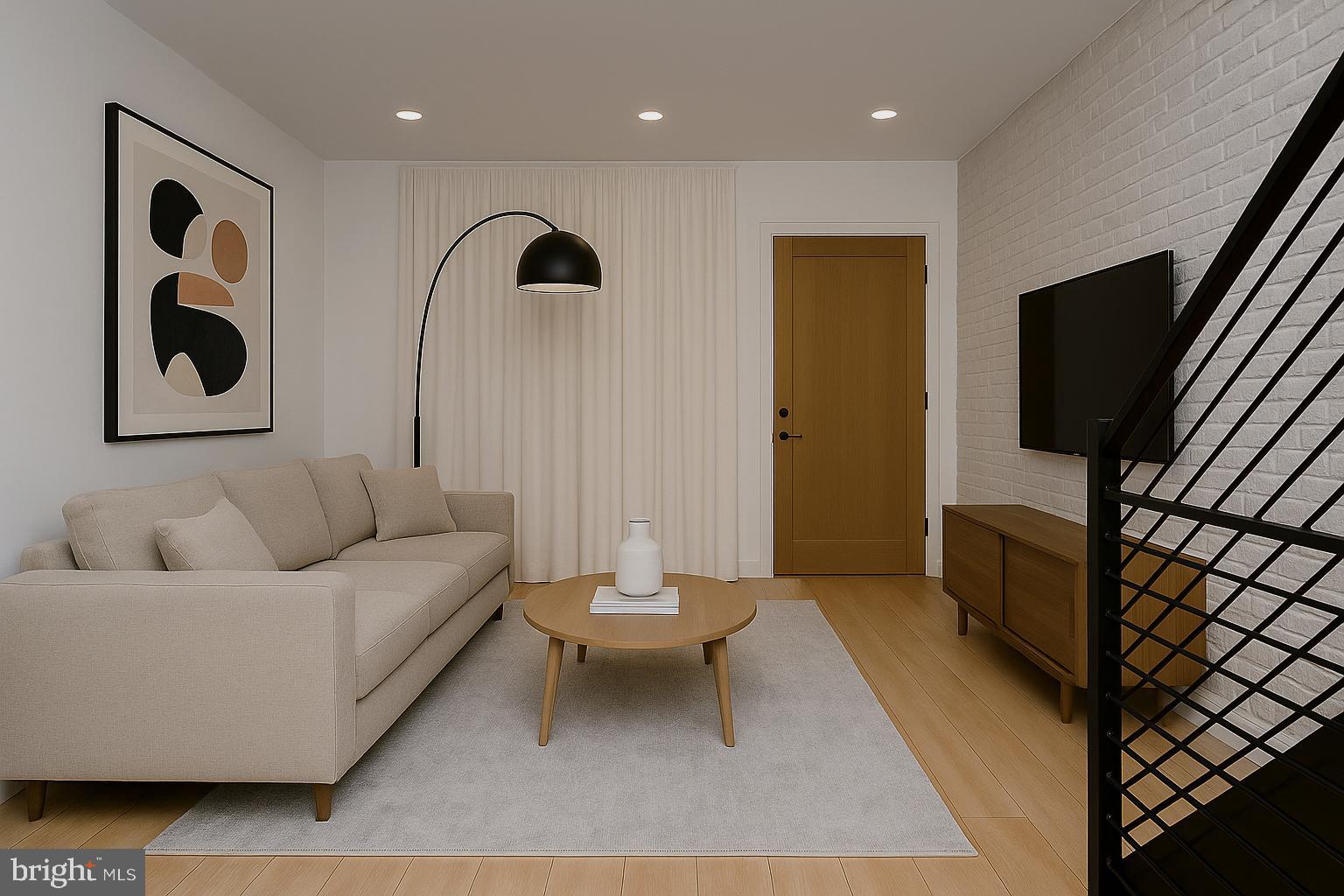 DICKENS SQ - Residential