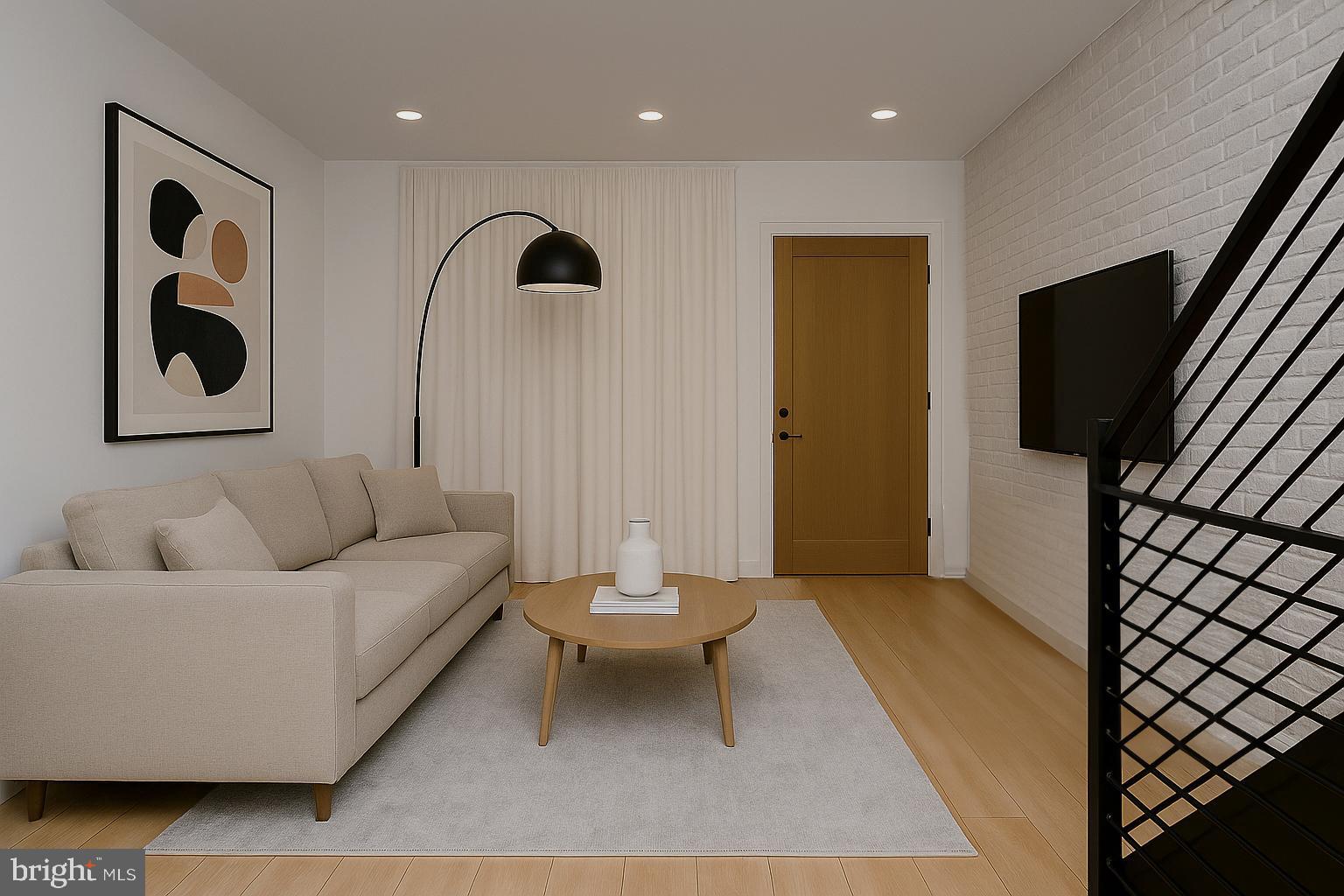 DICKENS SQ - Residential