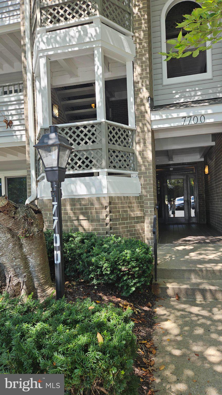 7700 LAFAYETTE FOREST DRIVE 22