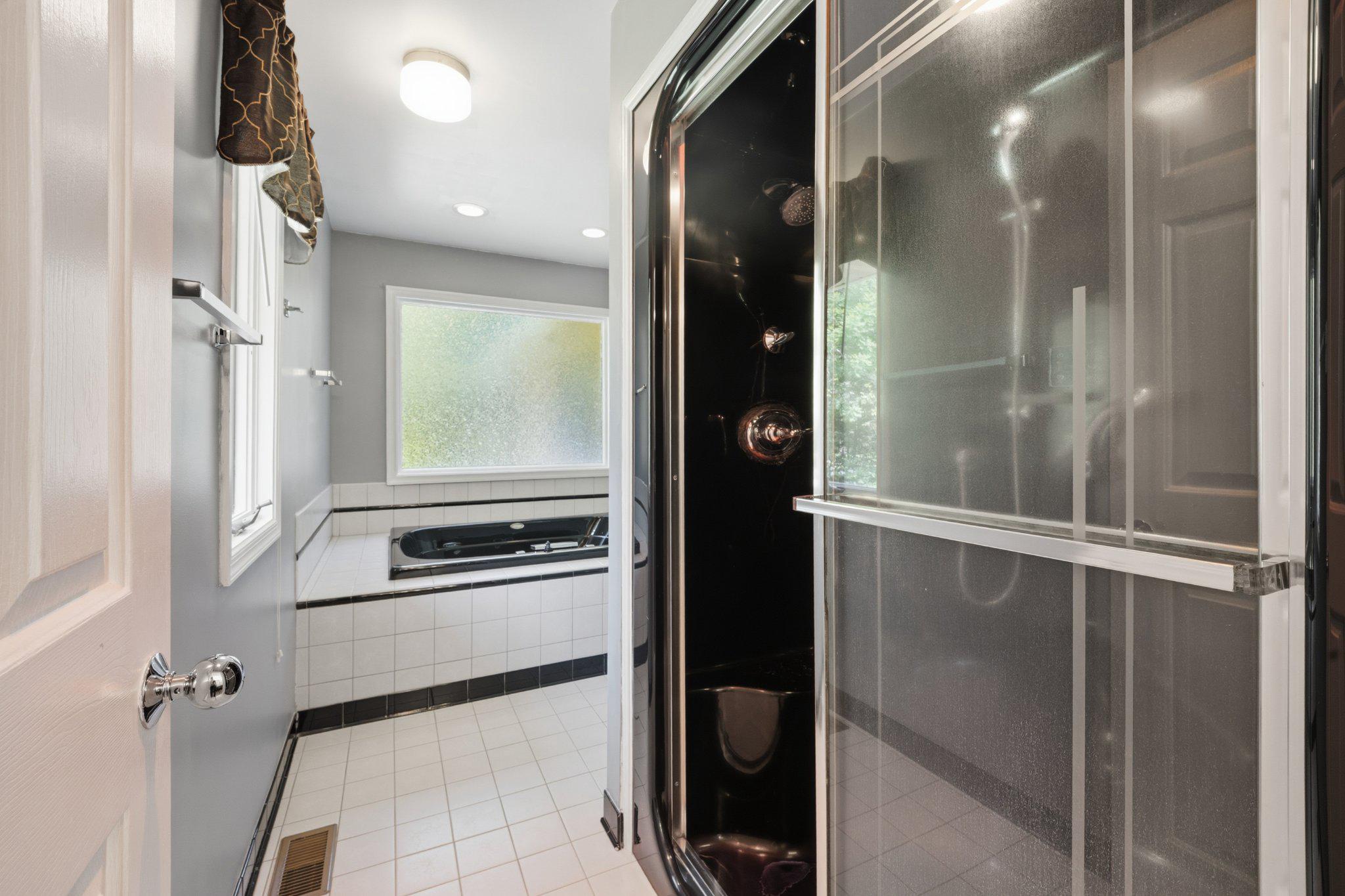 HOPKINS MEAD - Residential