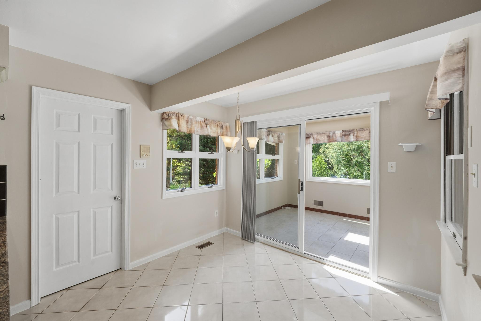 HOPKINS MEAD - Residential