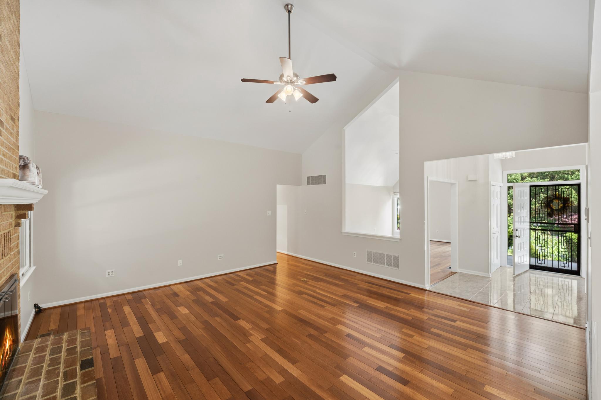 HOPKINS MEAD - Residential