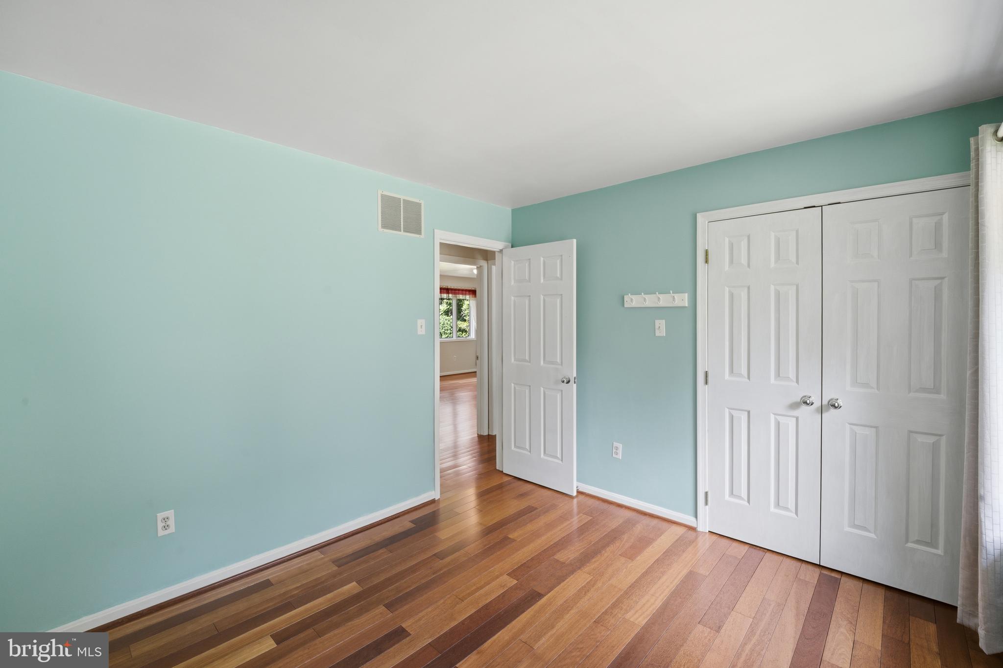 HOPKINS MEAD - Residential