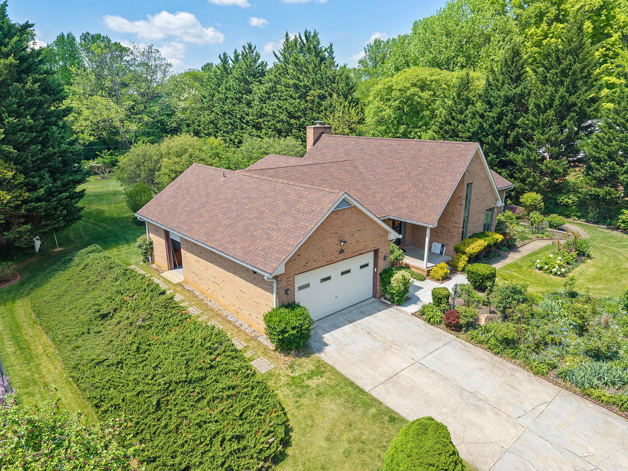 HOPKINS MEAD - Residential