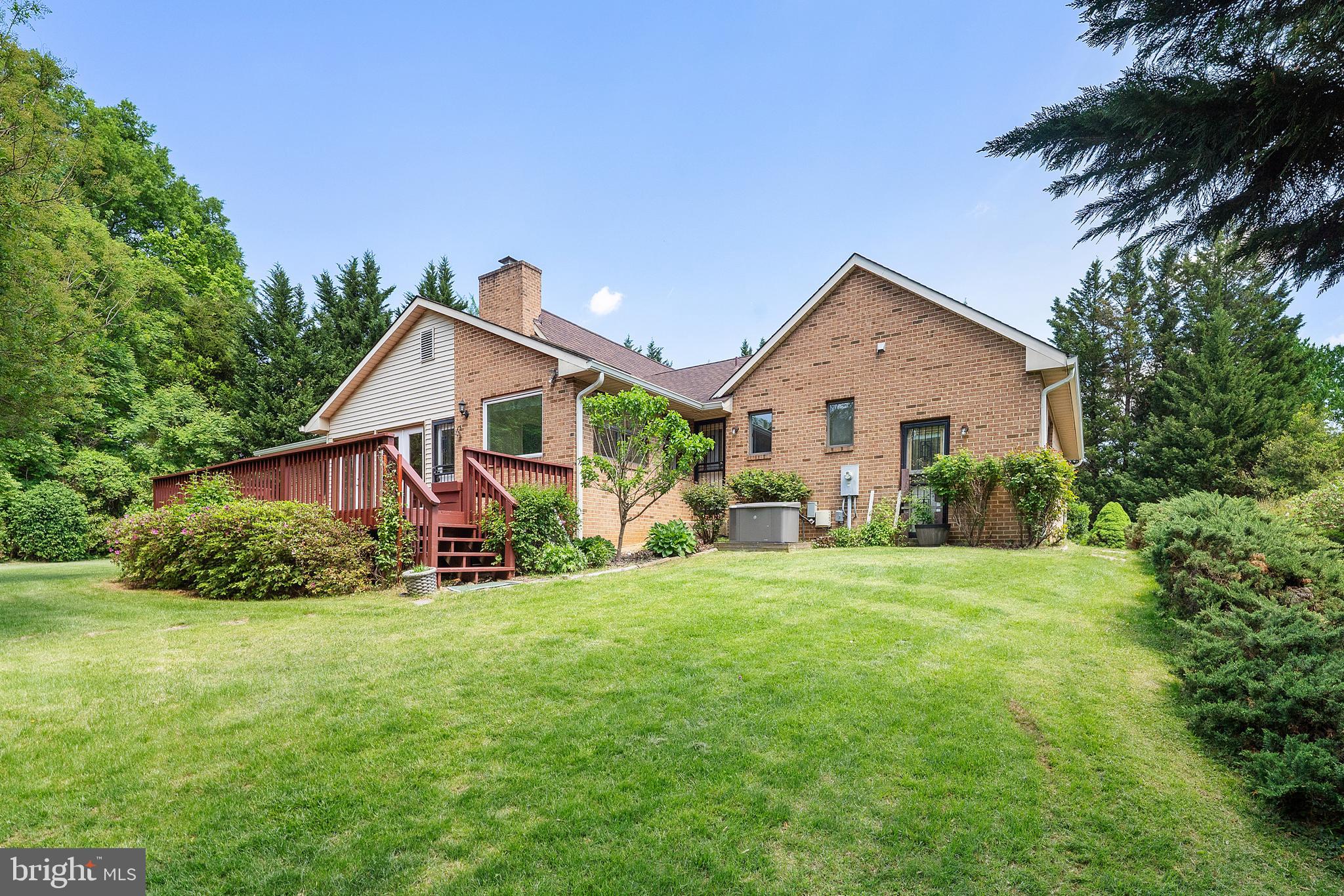 HOPKINS MEAD - Residential