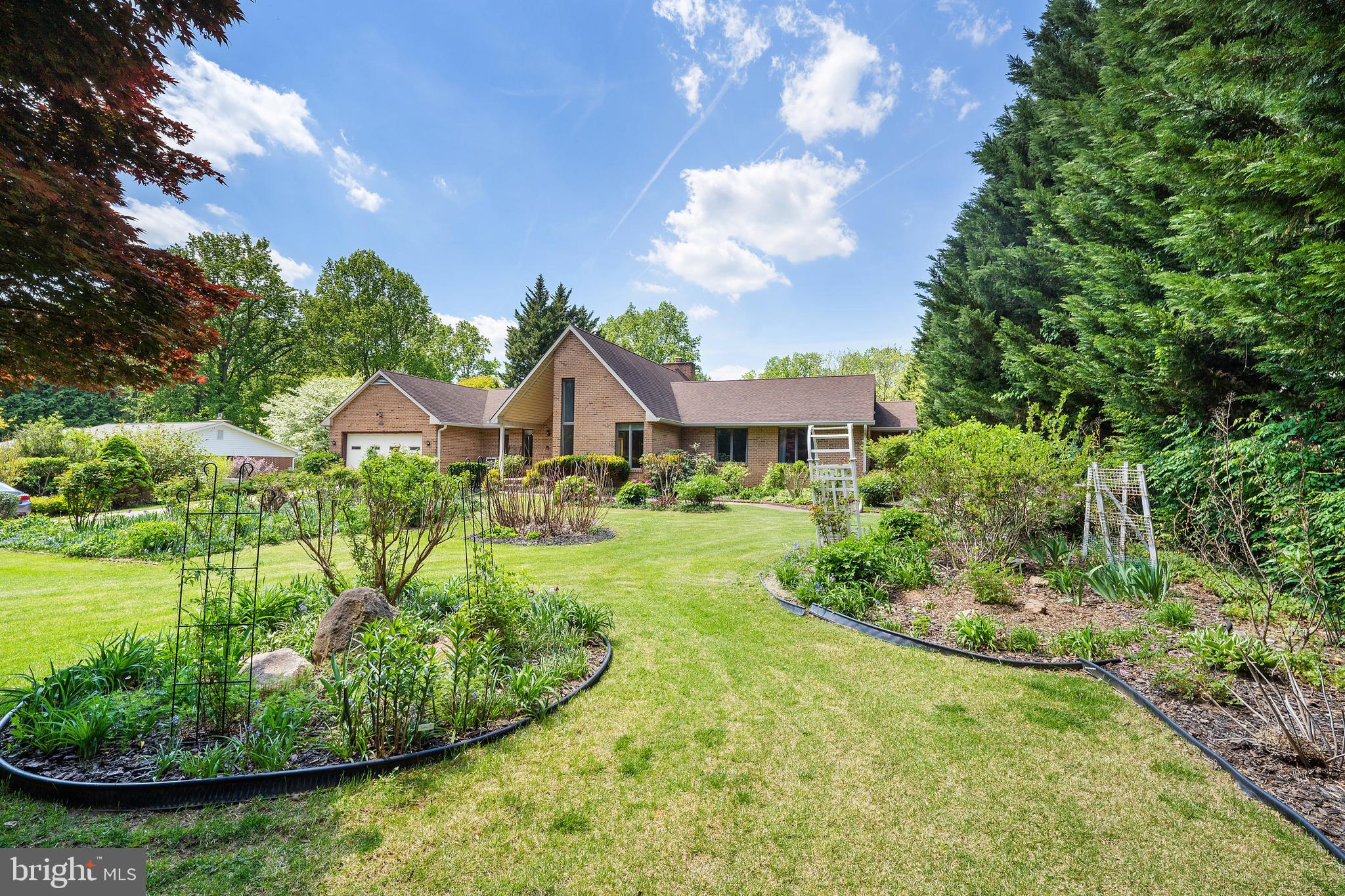 HOPKINS MEAD - Residential