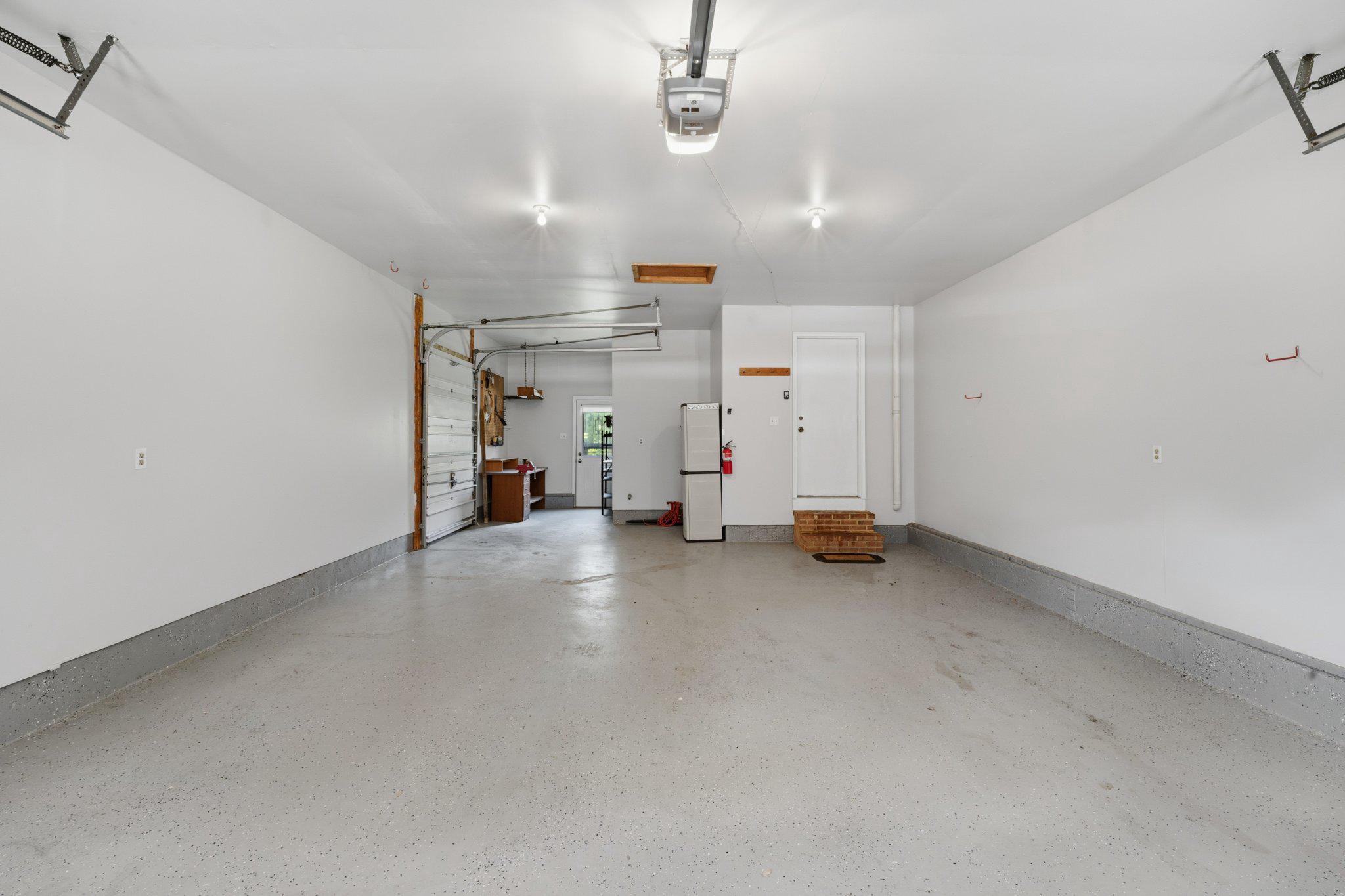 HOPKINS MEAD - Residential