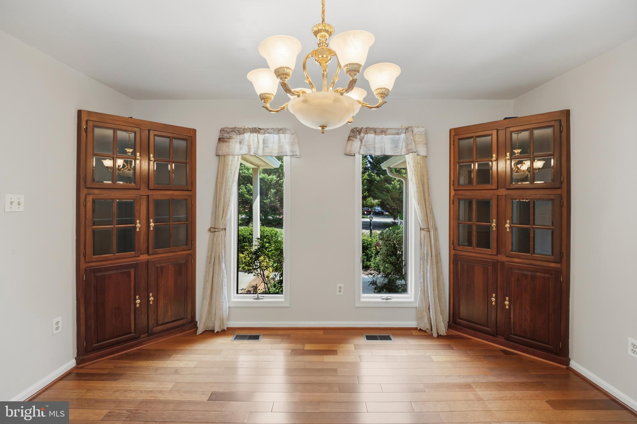 HOPKINS MEAD - Residential