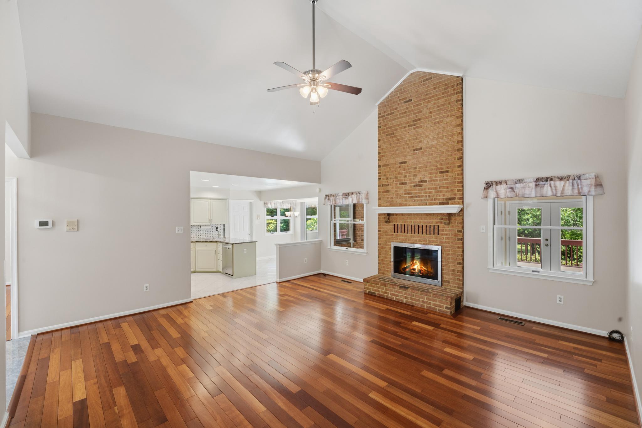 HOPKINS MEAD - Residential