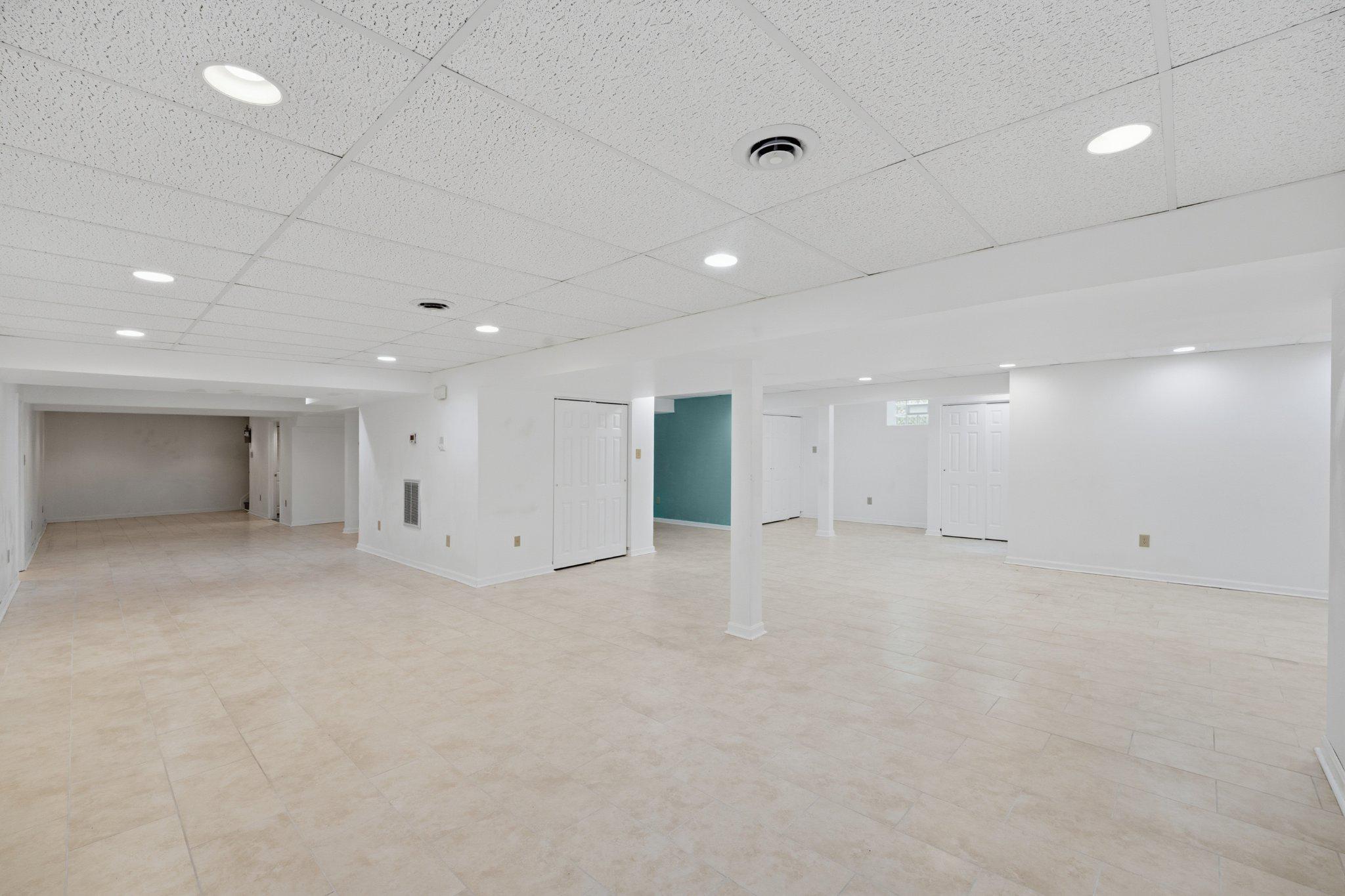 HOPKINS MEAD - Residential