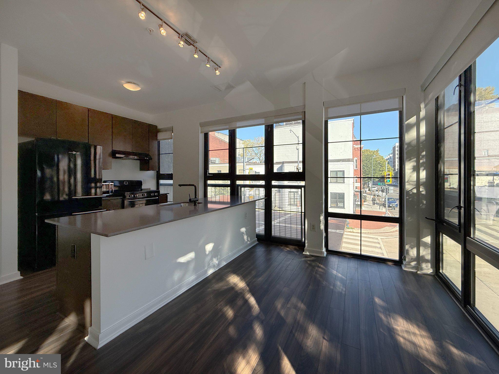 1250 9TH STREET NW 211