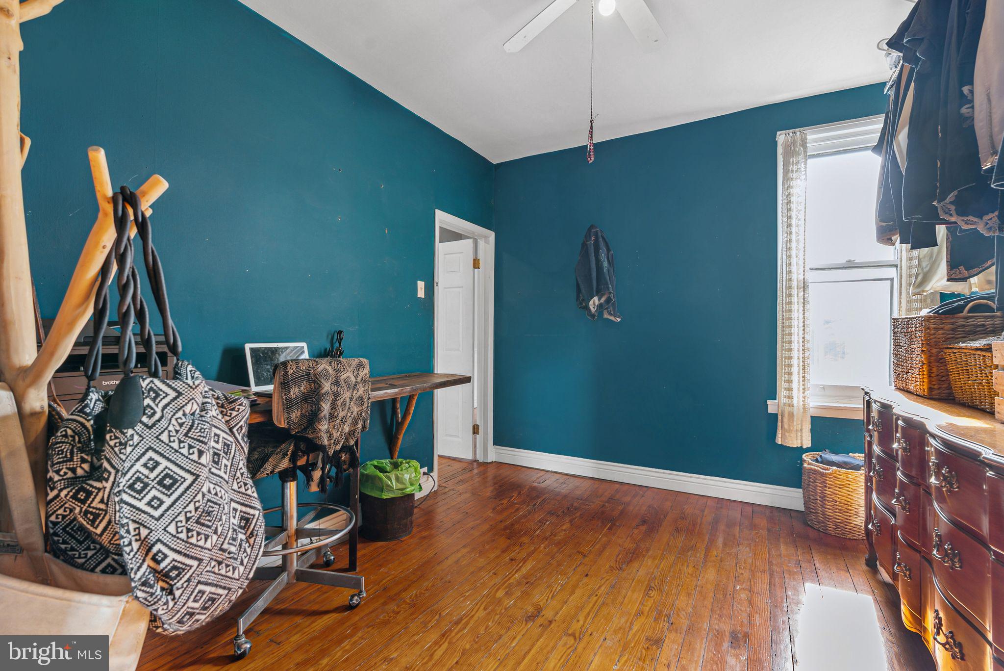 POINT BREEZE - Residential