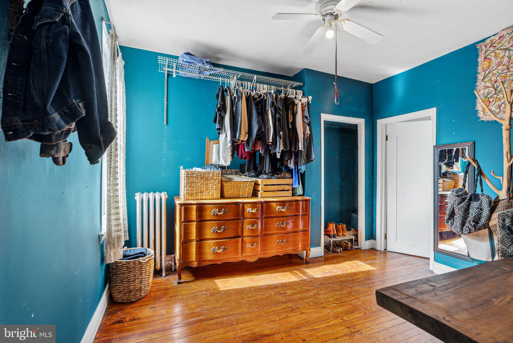 POINT BREEZE - Residential