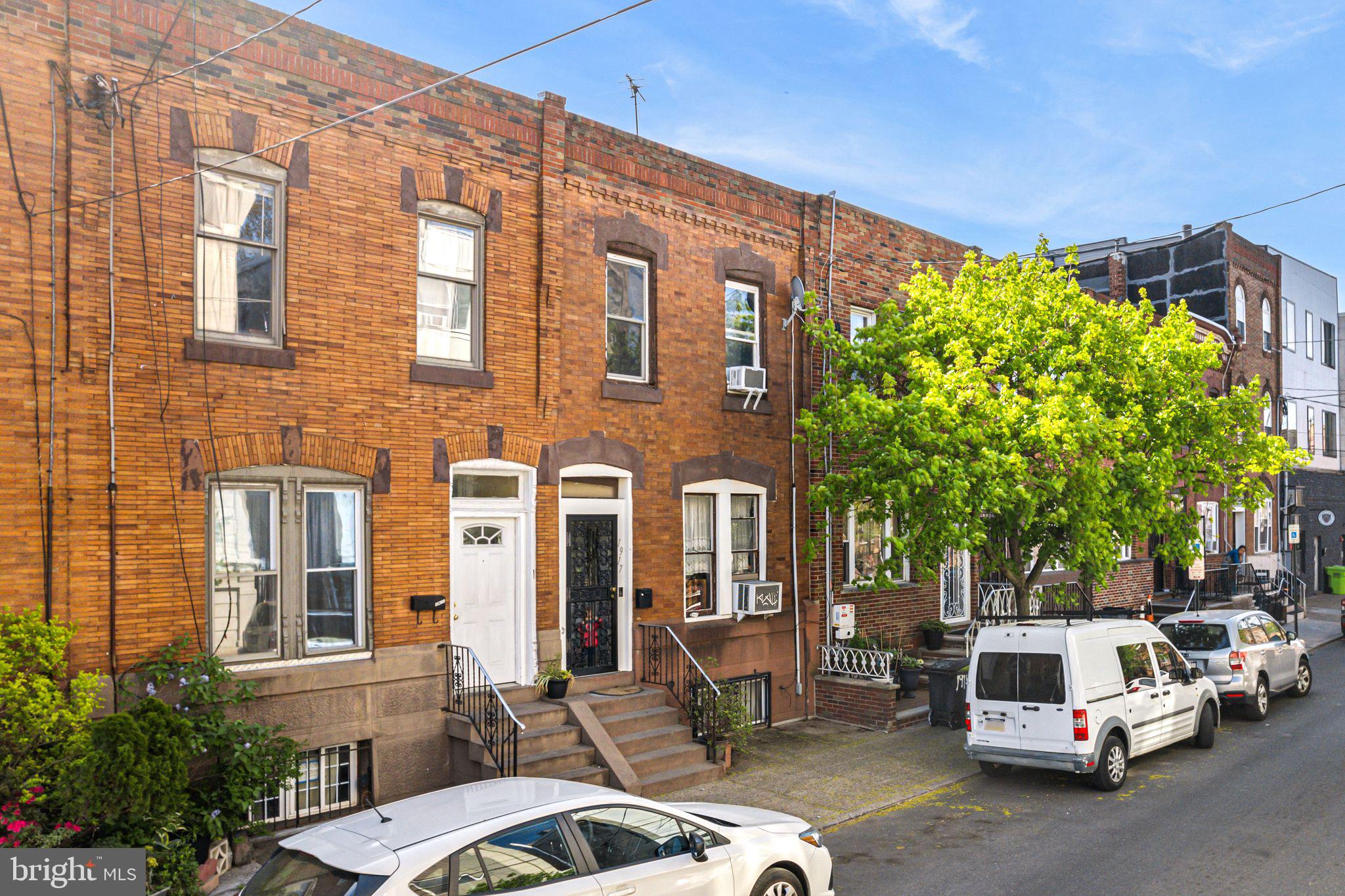 POINT BREEZE - Residential