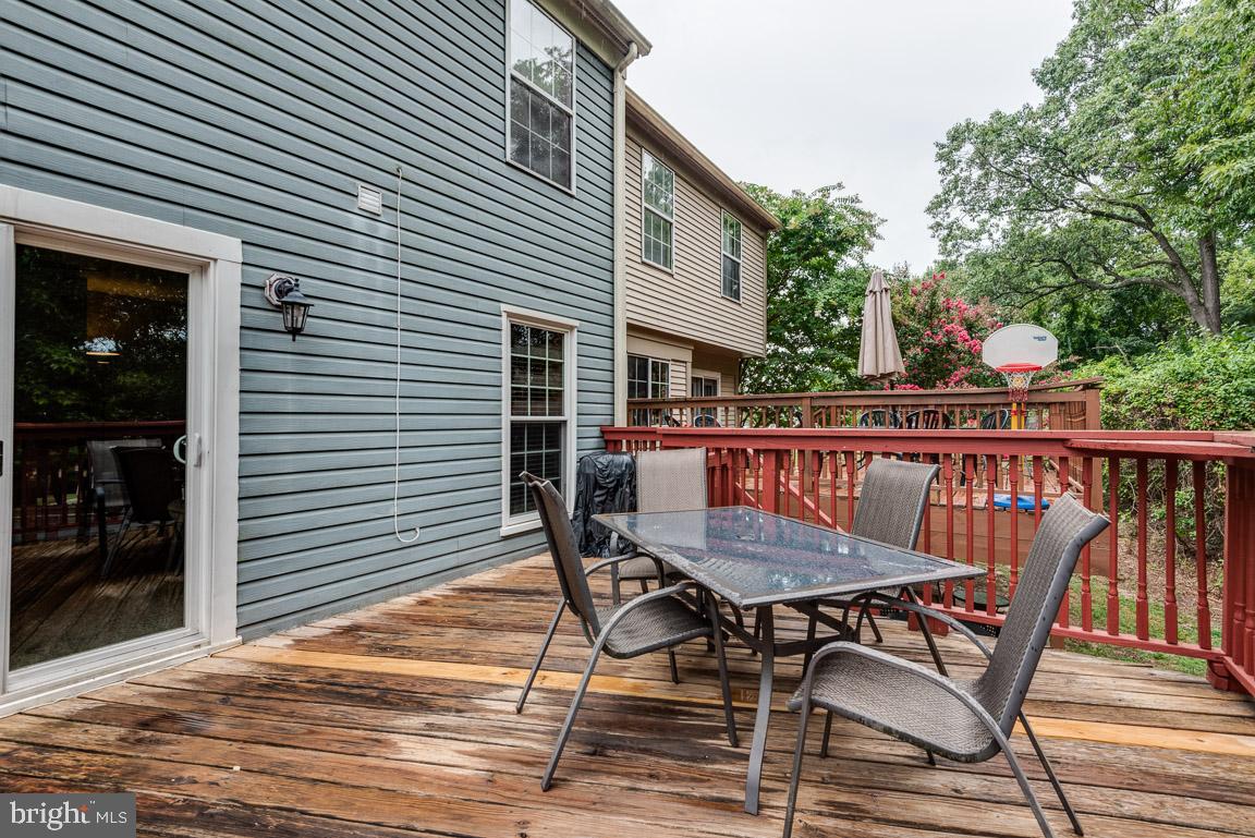 CLOVERLEAF TOWNHOUSES - Residential