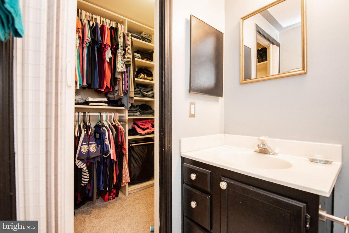 CLOVERLEAF TOWNHOUSES - Residential