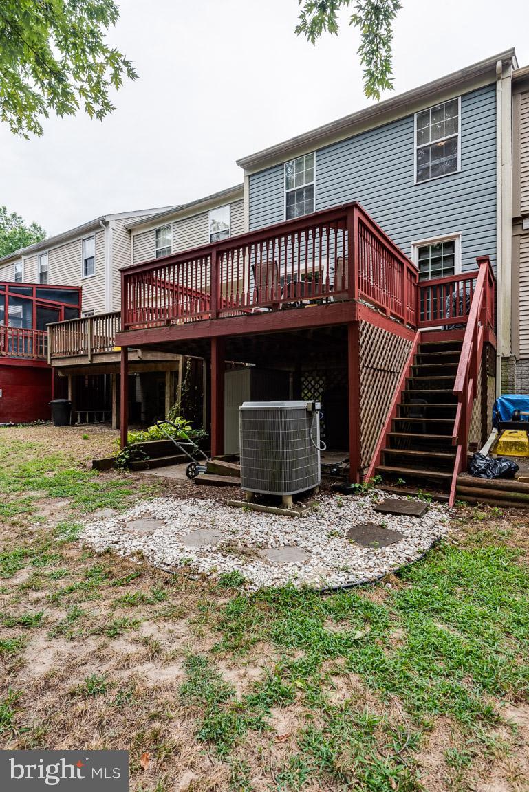 CLOVERLEAF TOWNHOUSES - Residential