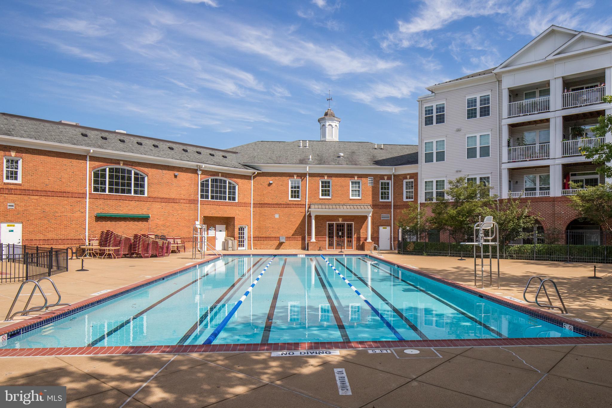 CAMERON STATION - Residential