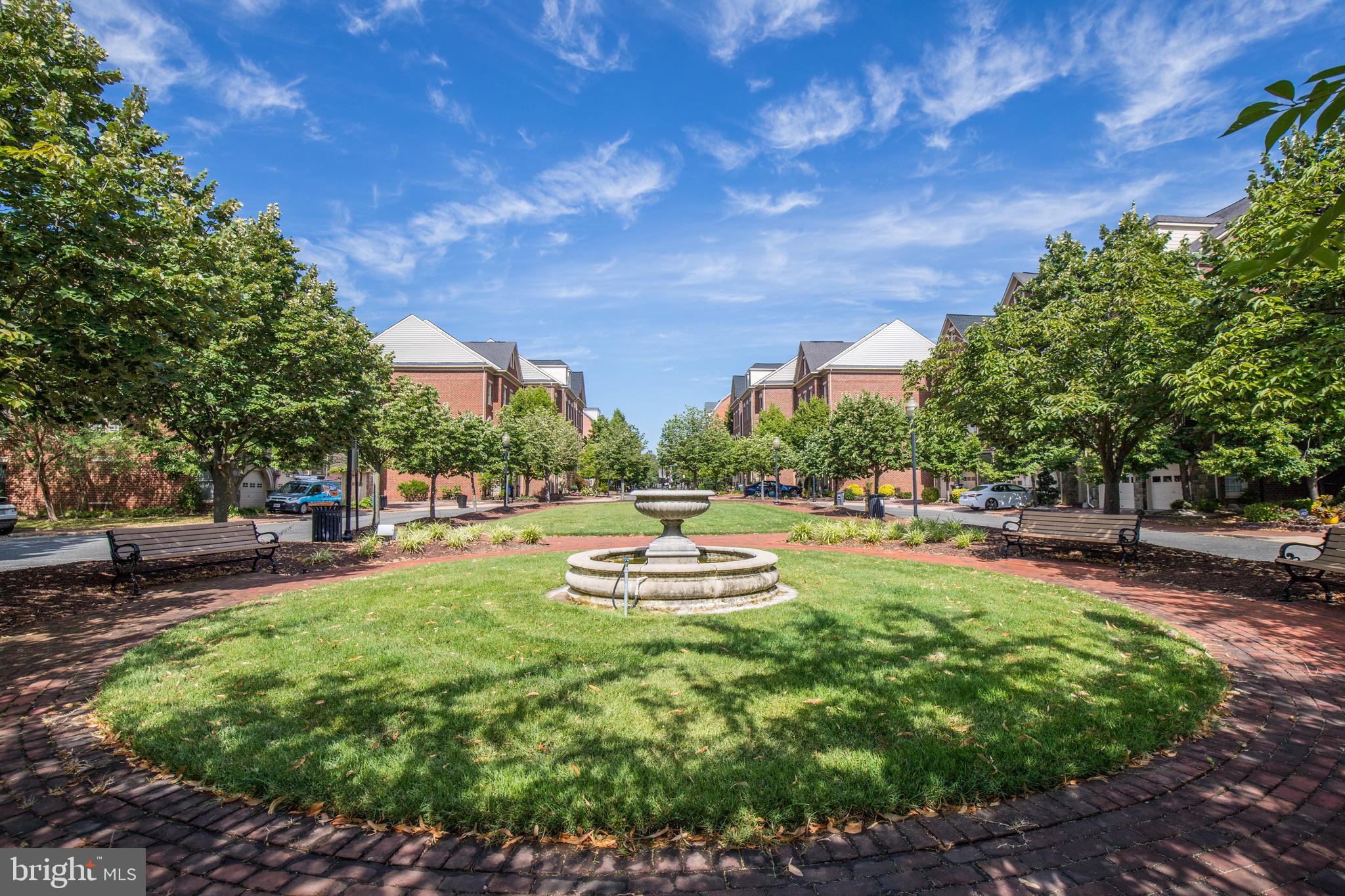 CAMERON STATION - Residential