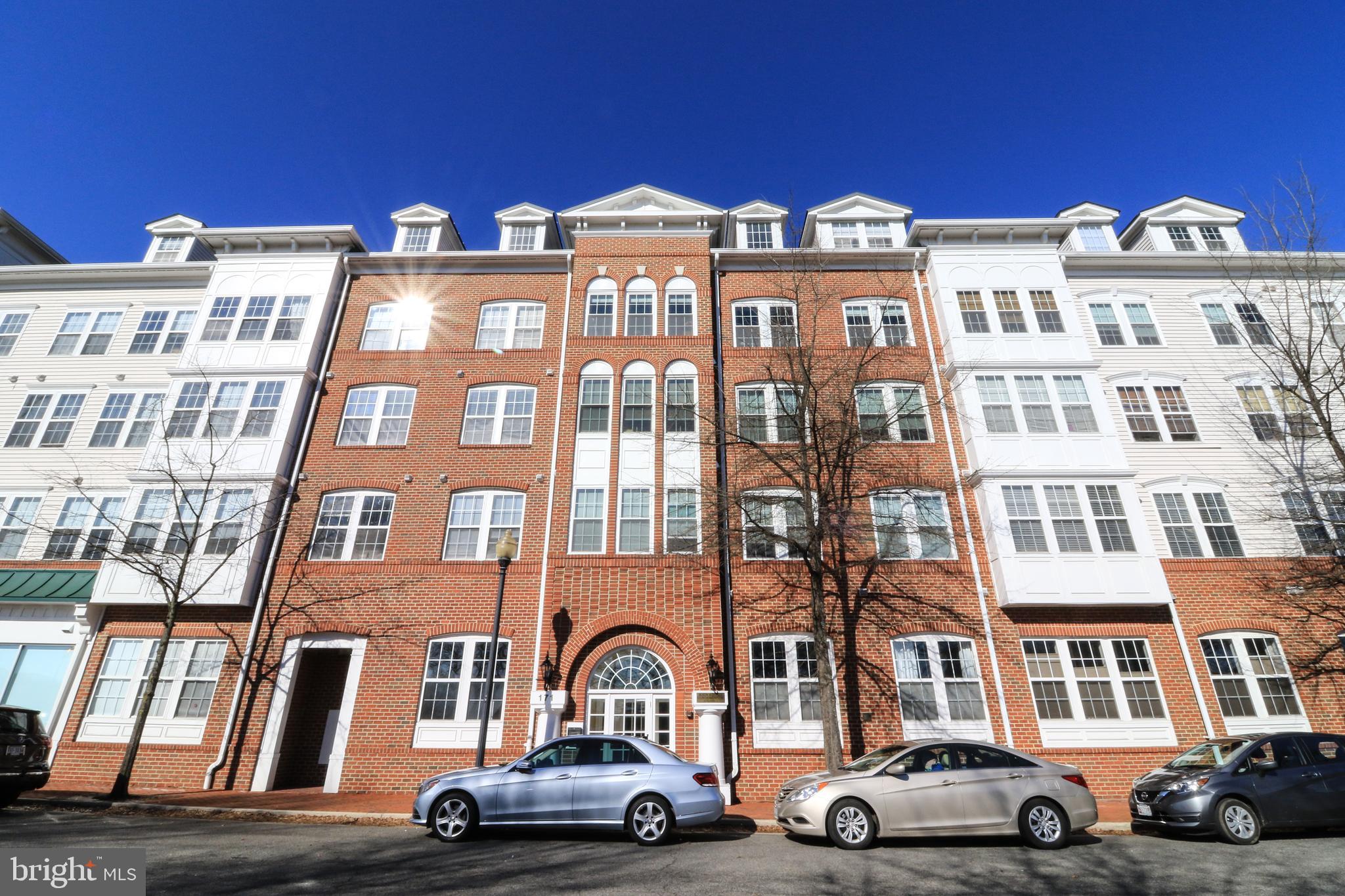 CAMERON STATION - Residential