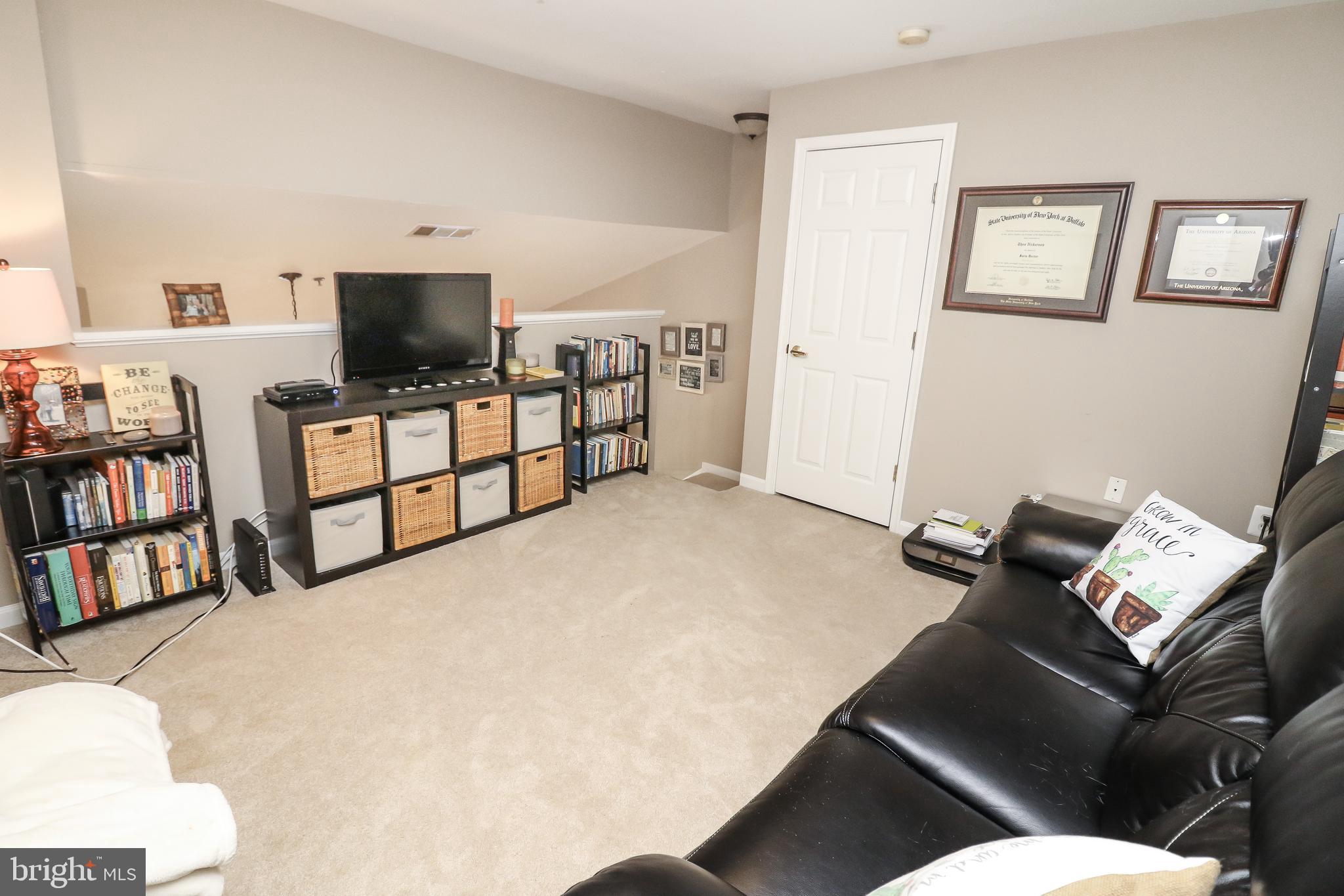 CAMERON STATION - Residential