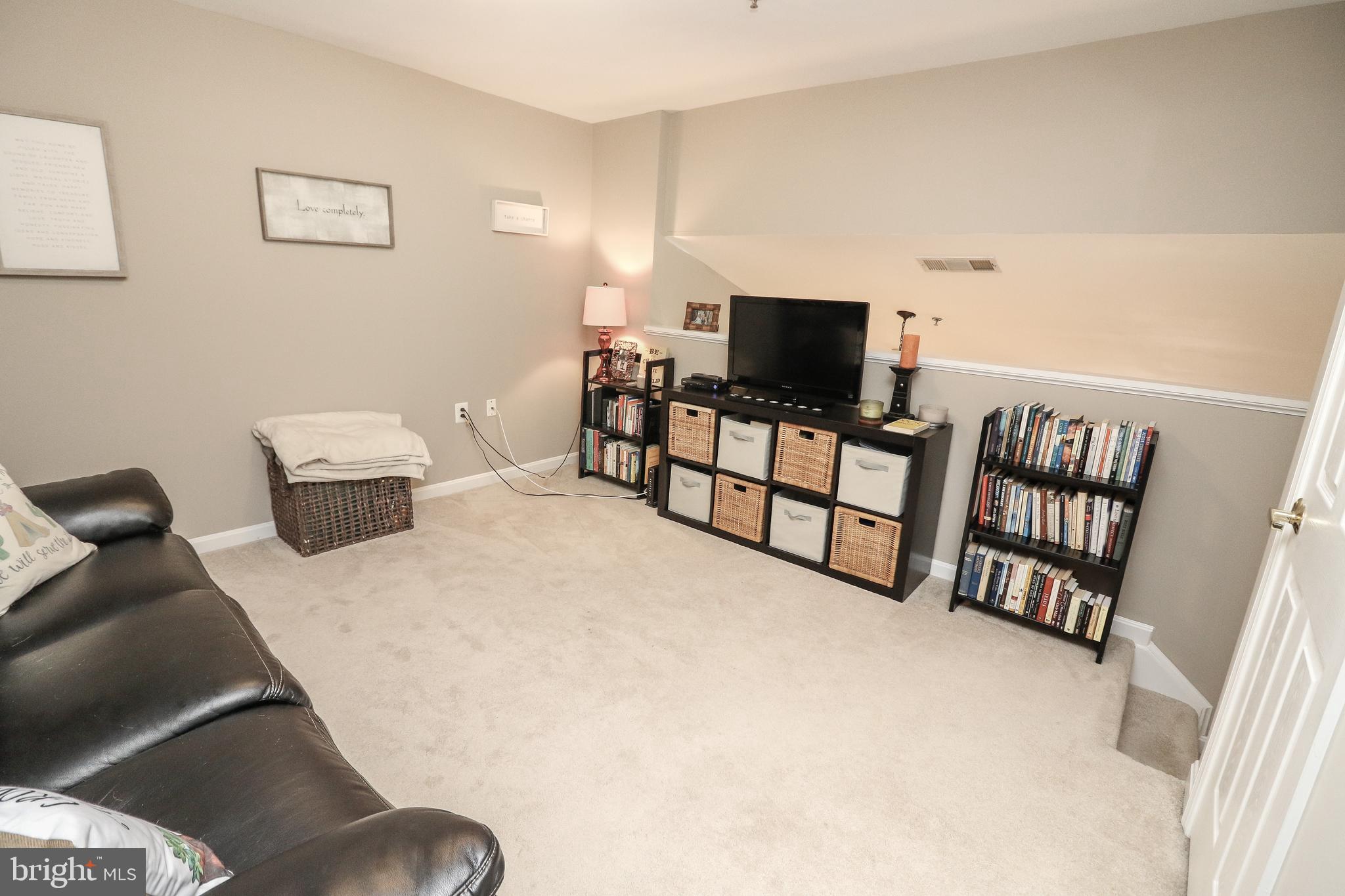 CAMERON STATION - Residential