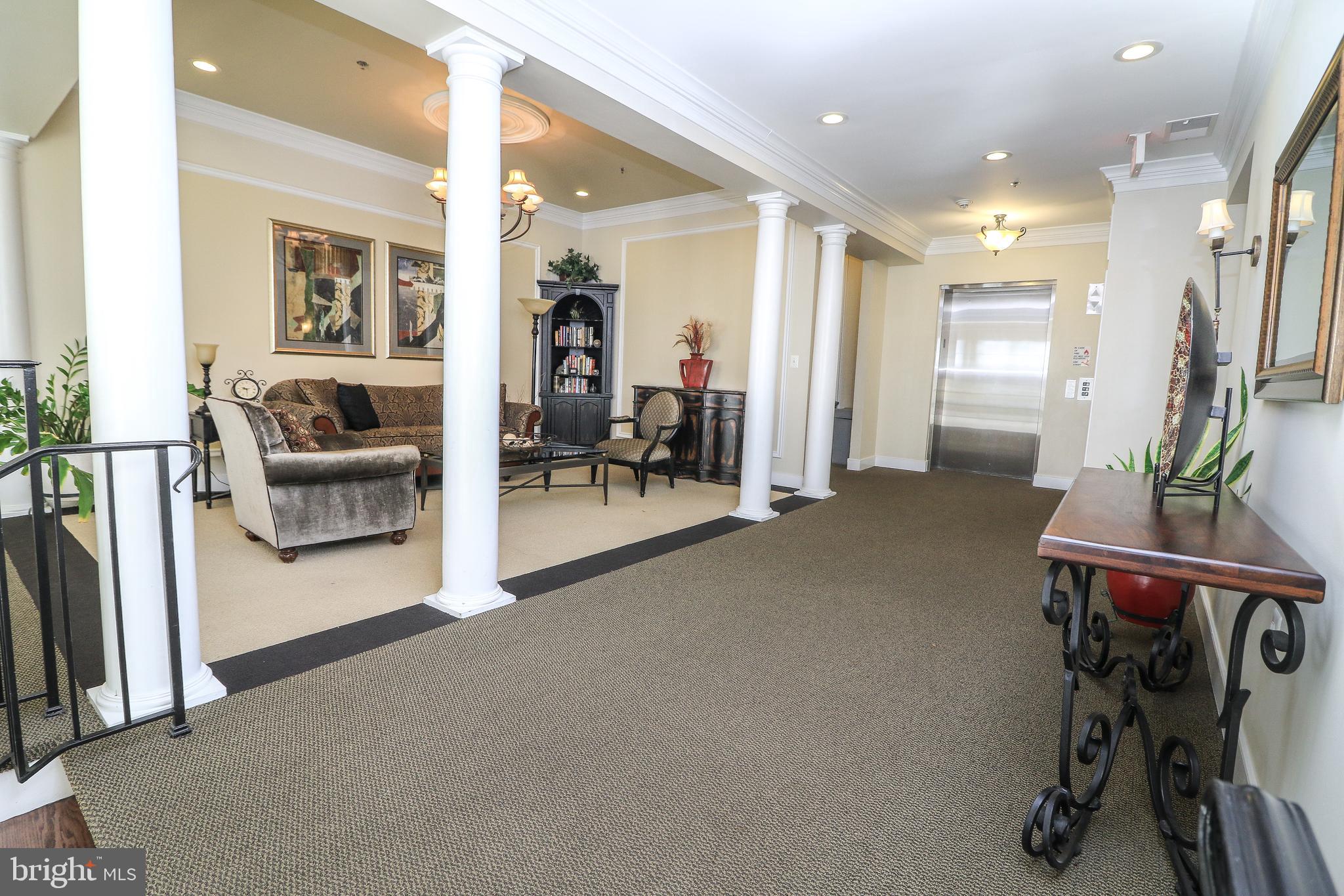 CAMERON STATION - Residential