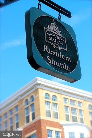 CAMERON STATION - Residential