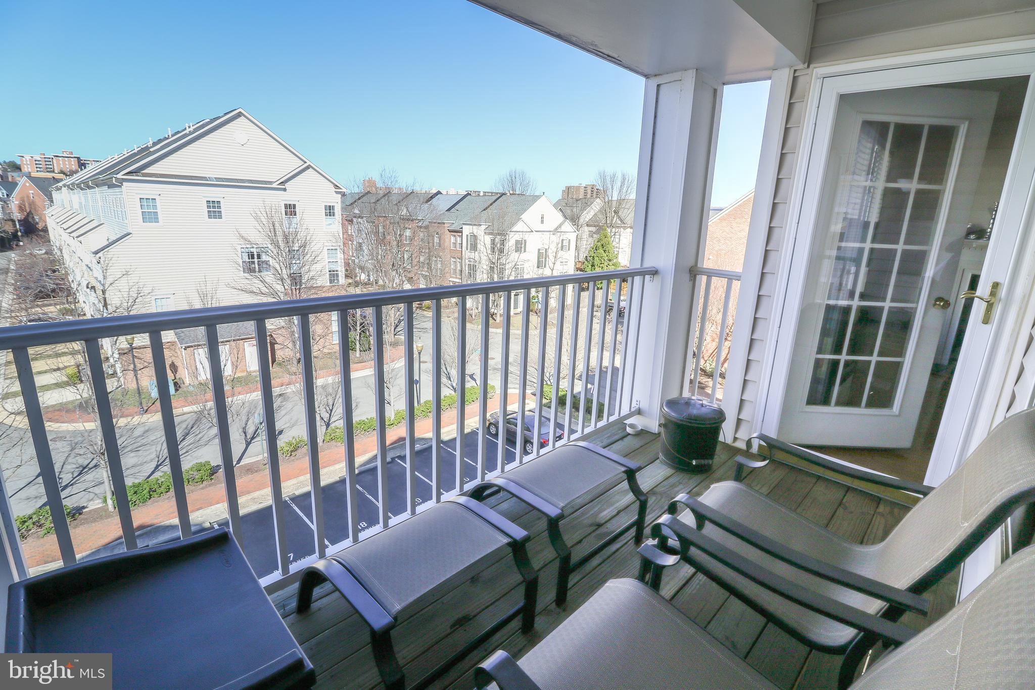 CAMERON STATION - Residential