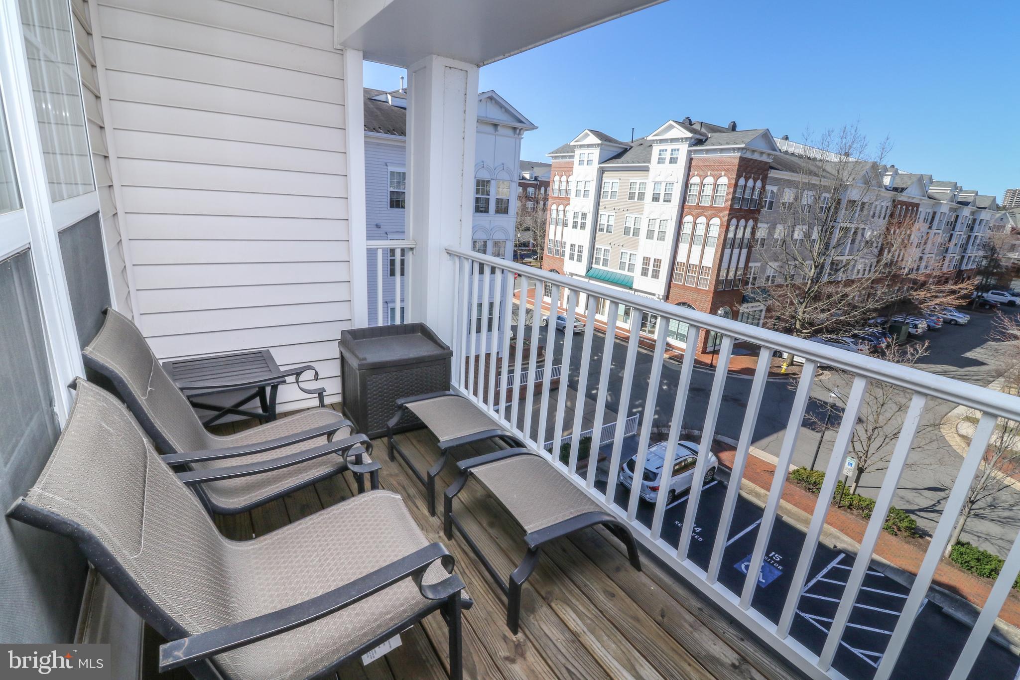 CAMERON STATION - Residential