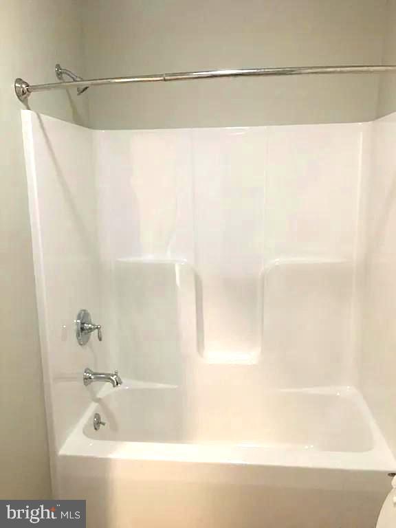 LANCASTER - Residential Income