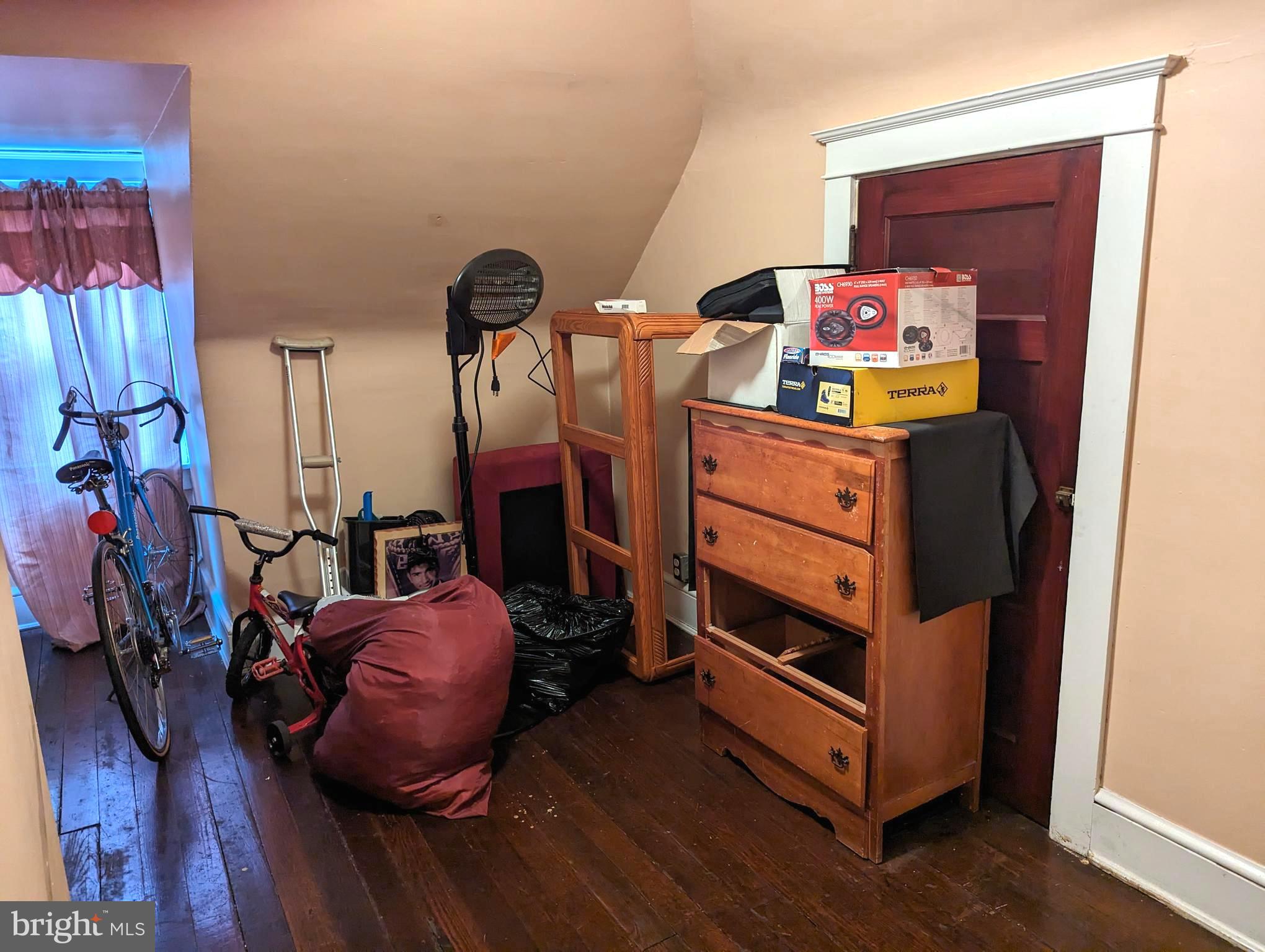 LANCASTER - Residential Income