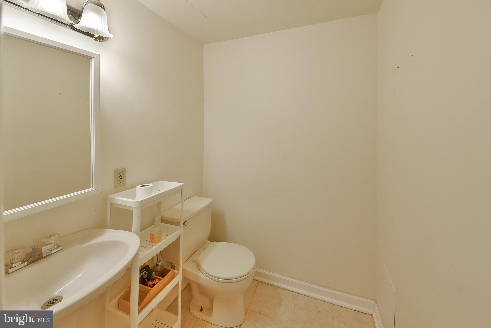 TANNERIE WOODS - Residential Lease