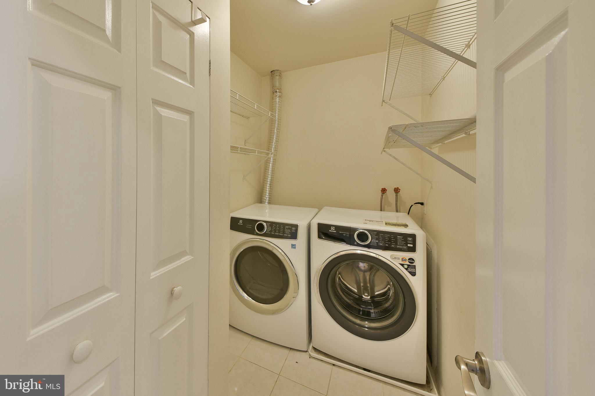 TANNERIE WOODS - Residential Lease