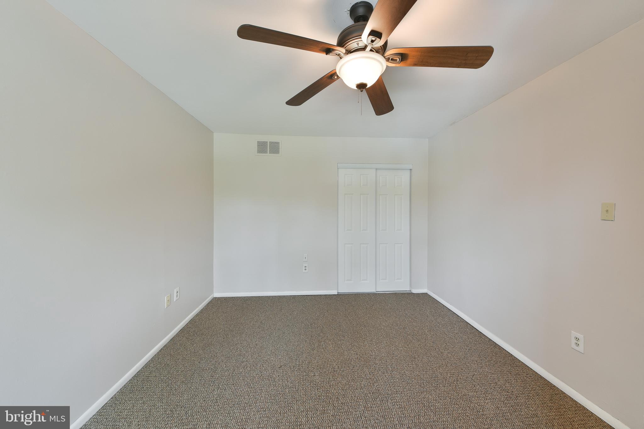 TANNERIE WOODS - Residential Lease