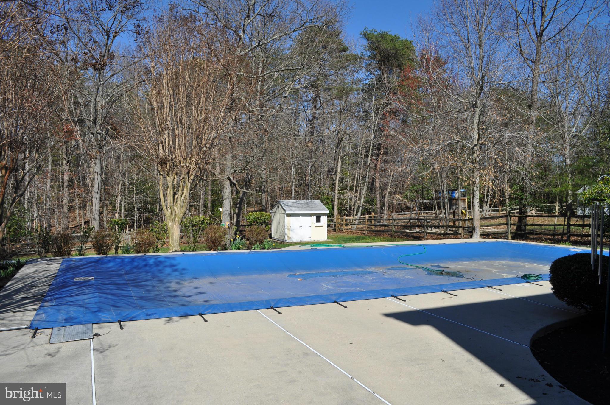 BERRY HILL MANOR - Residential