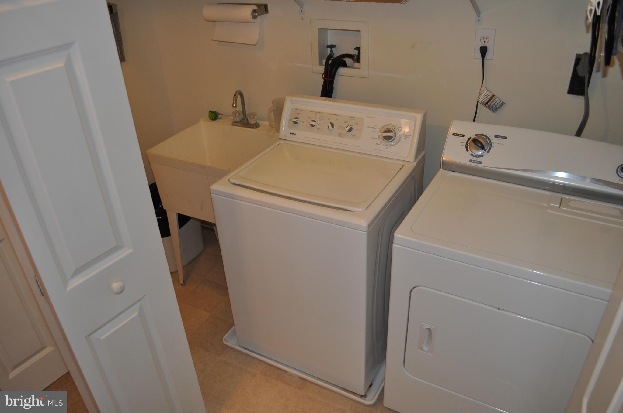 BERRY HILL MANOR - Residential